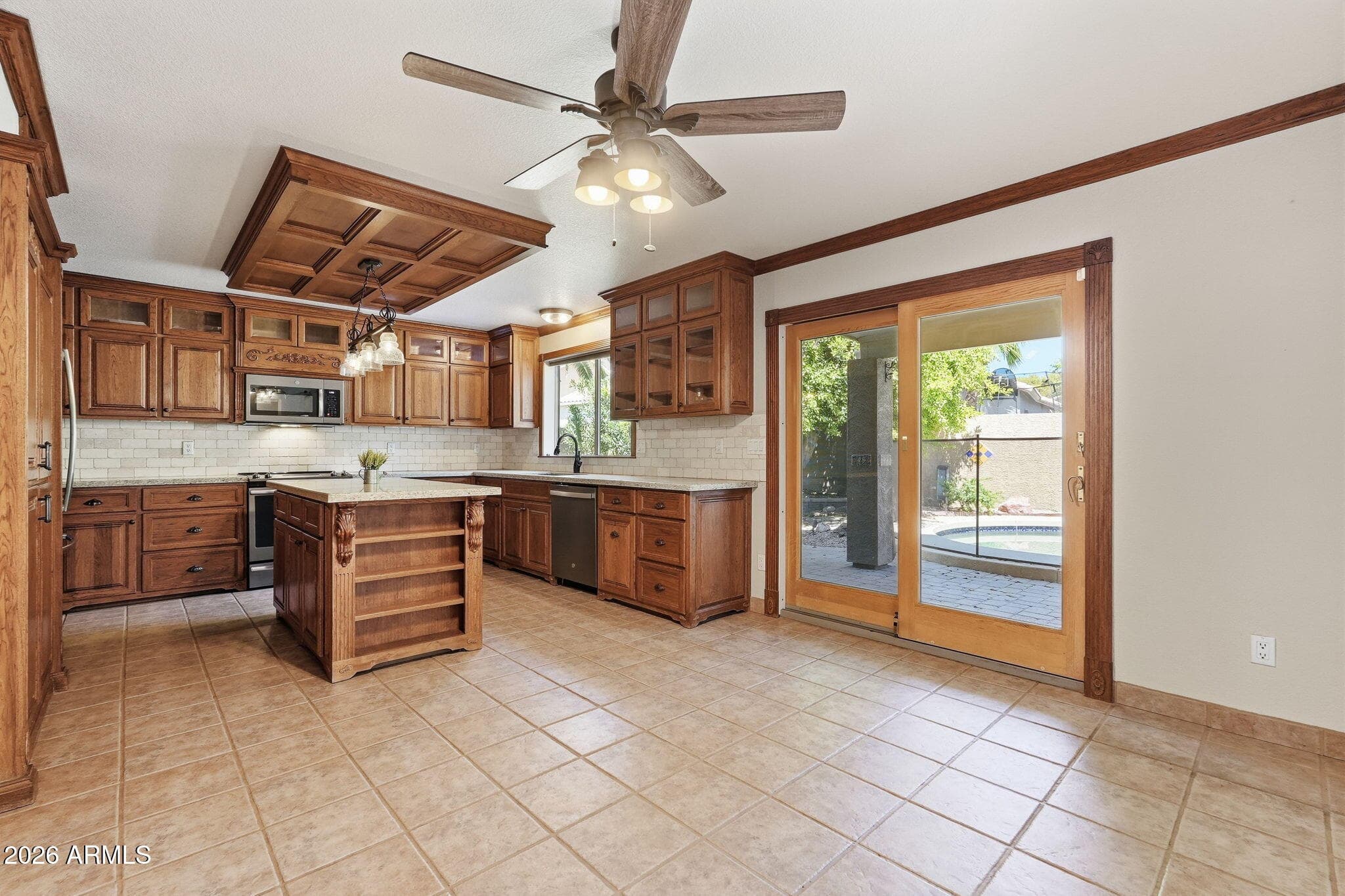 4658 E Kelly Drive — photo 3