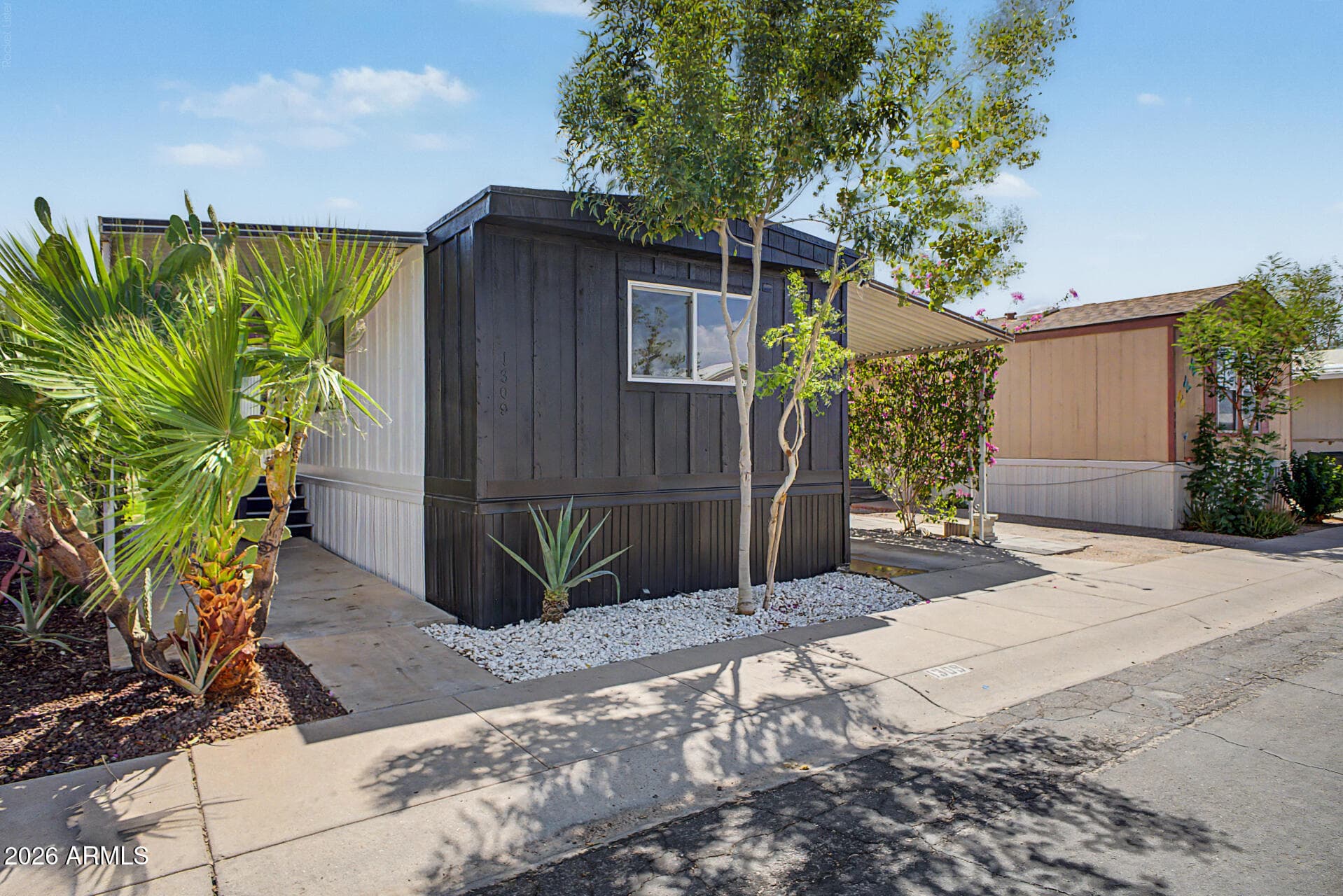 1309 W Kachina Trail — photo 2