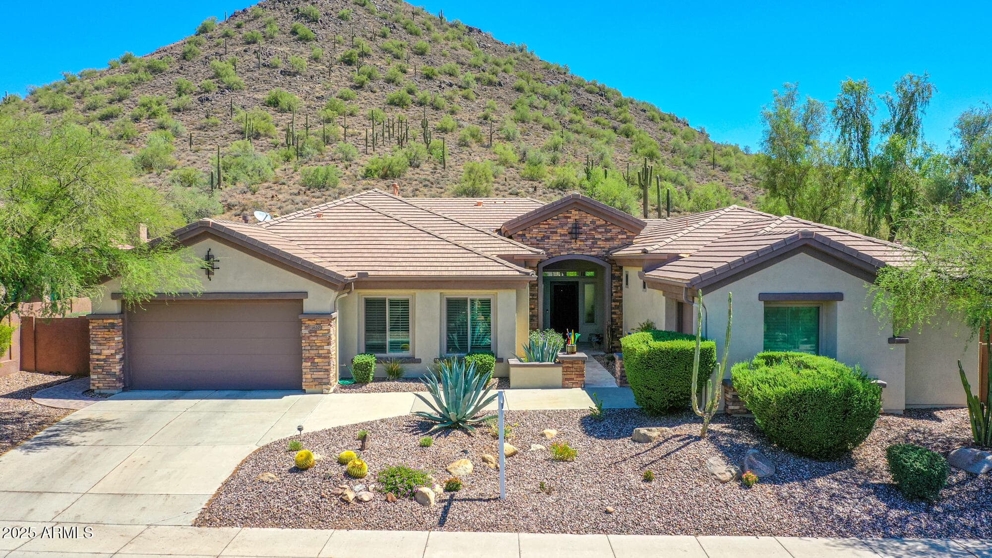 1620 W Silver Pine Drive — photo 2