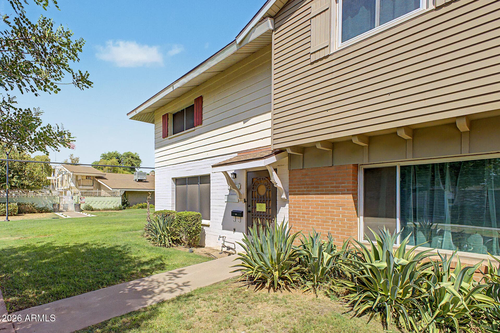 1540 W Campbell Avenue — photo 3