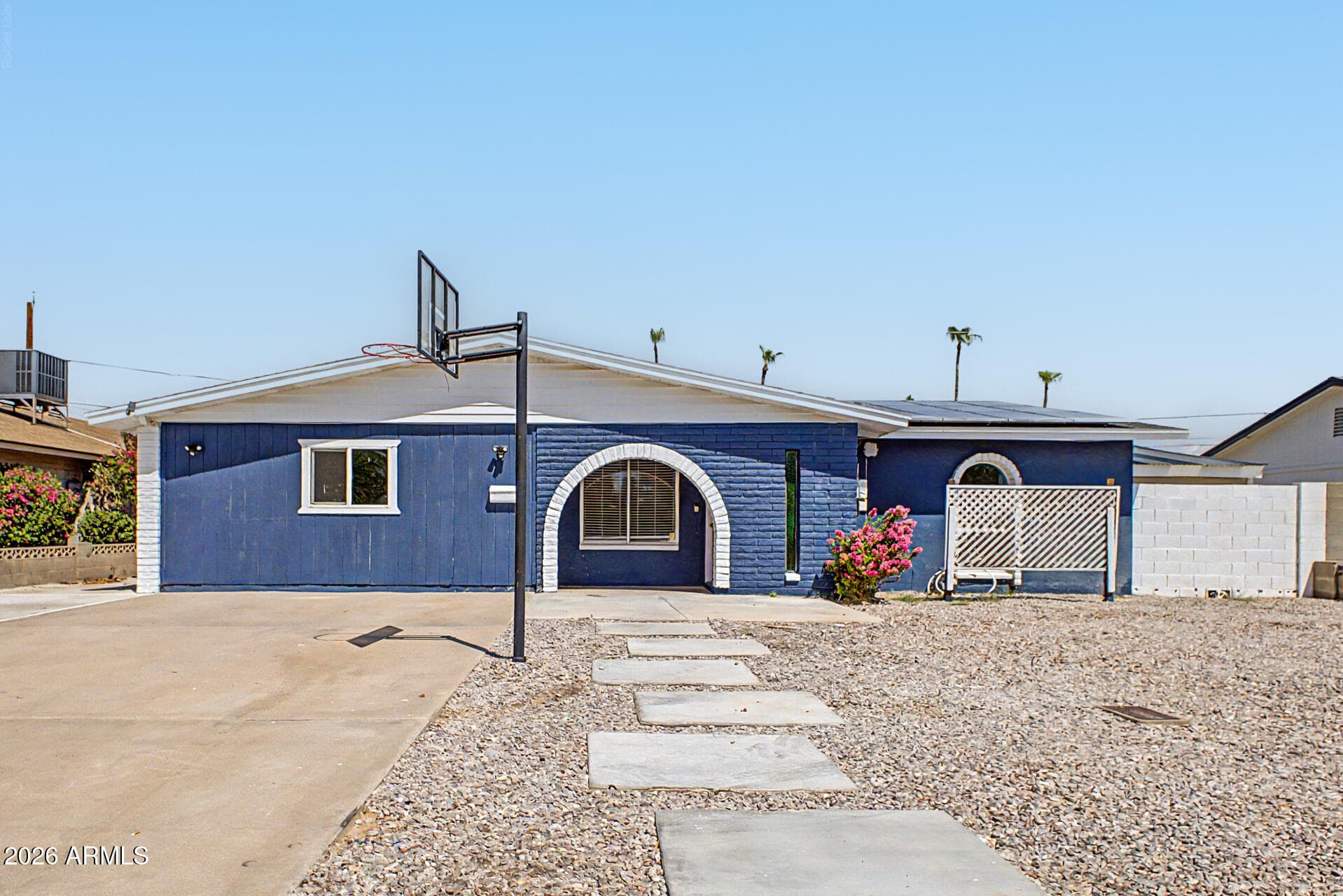 3224 E Sweetwater Avenue — photo 3