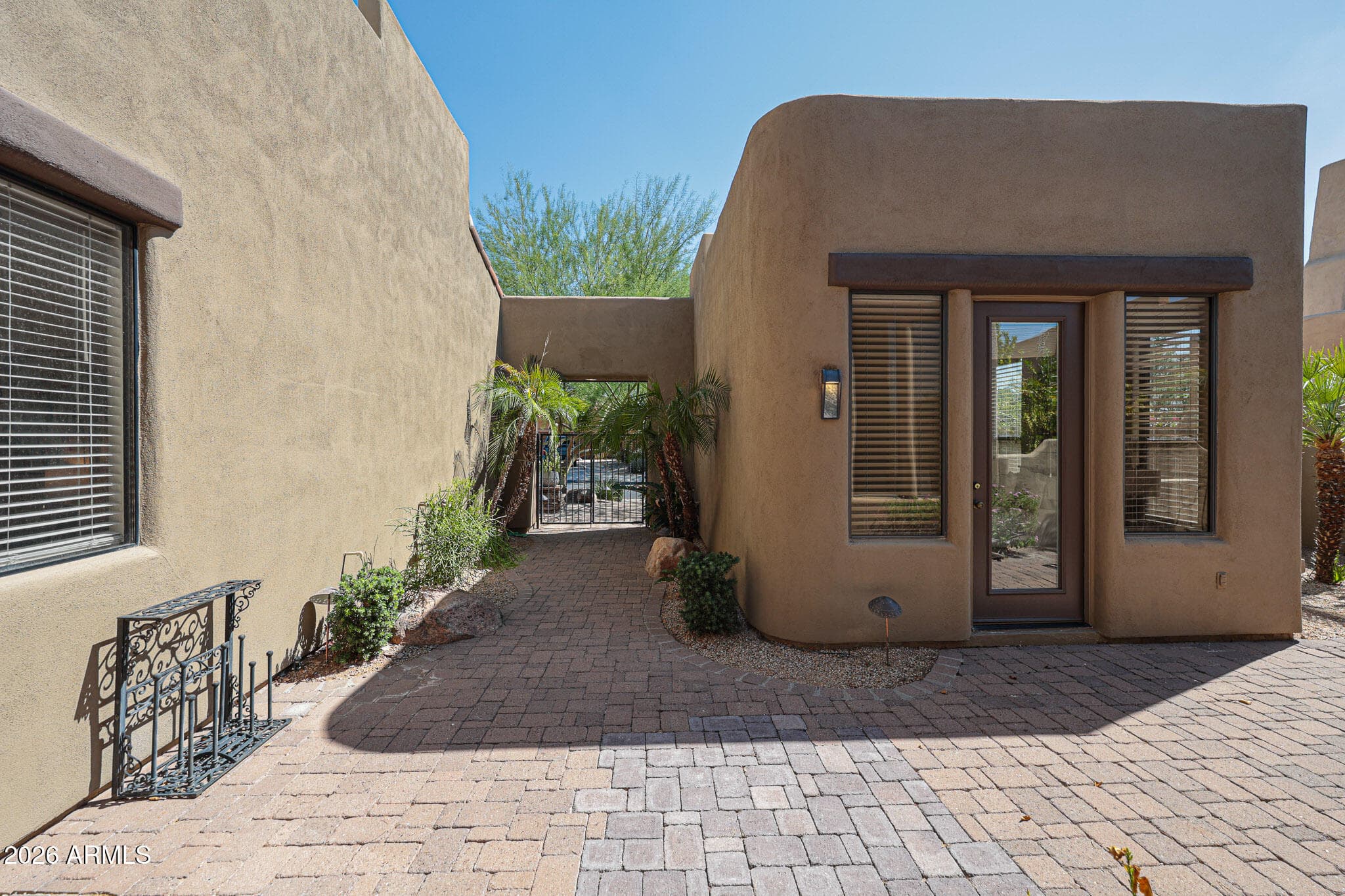 8146 E Wing Shadow Road — photo 3