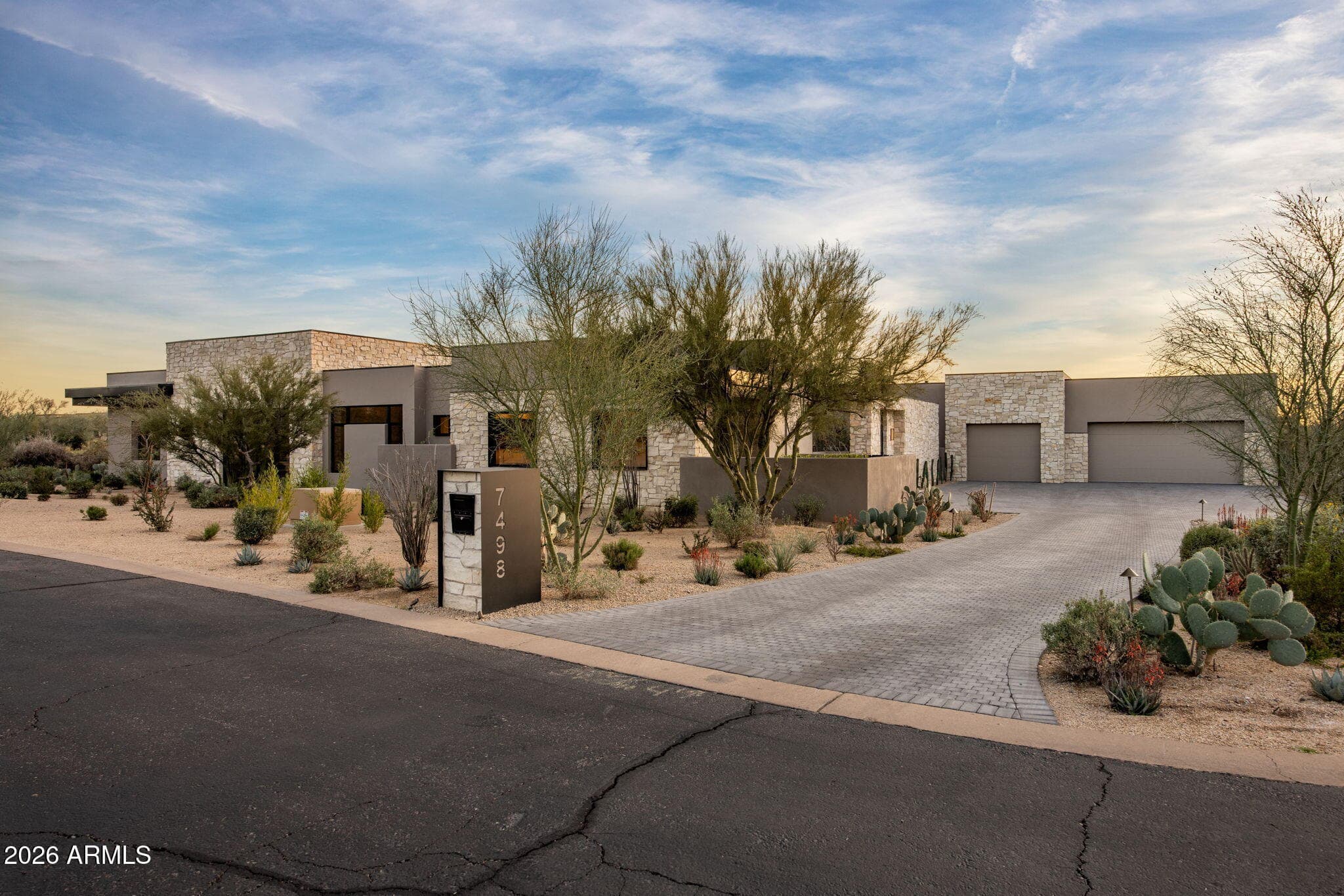 7498 E Whisper Rock Trail — photo 7