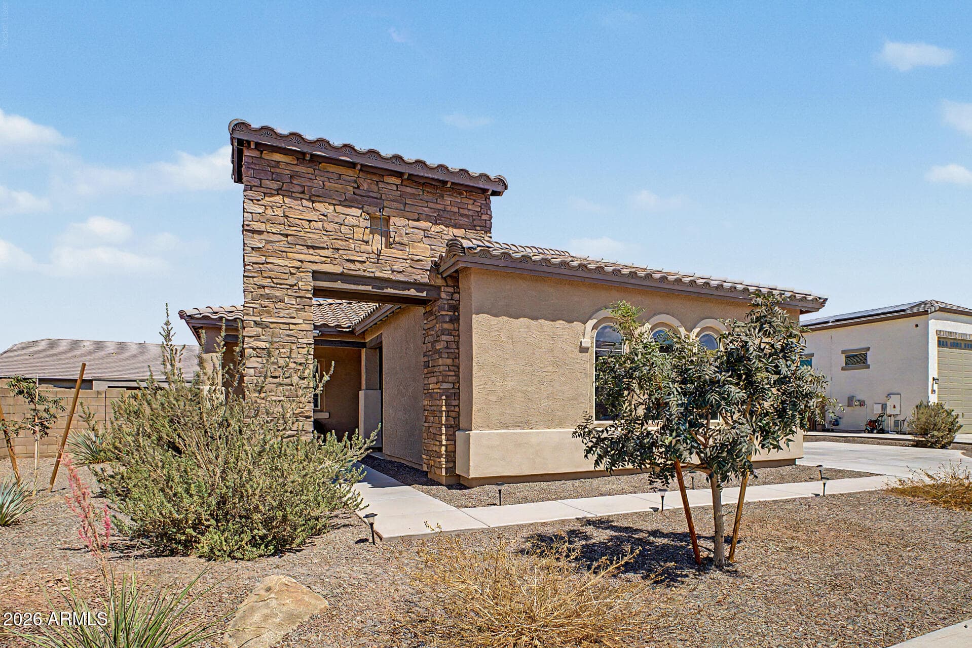 17244 W Loma Lane — photo 4