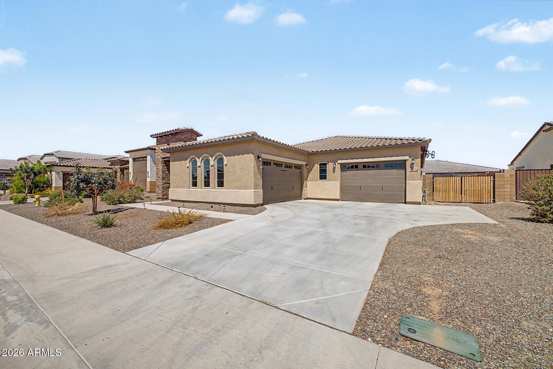 17244 W Loma Lane — photo 5