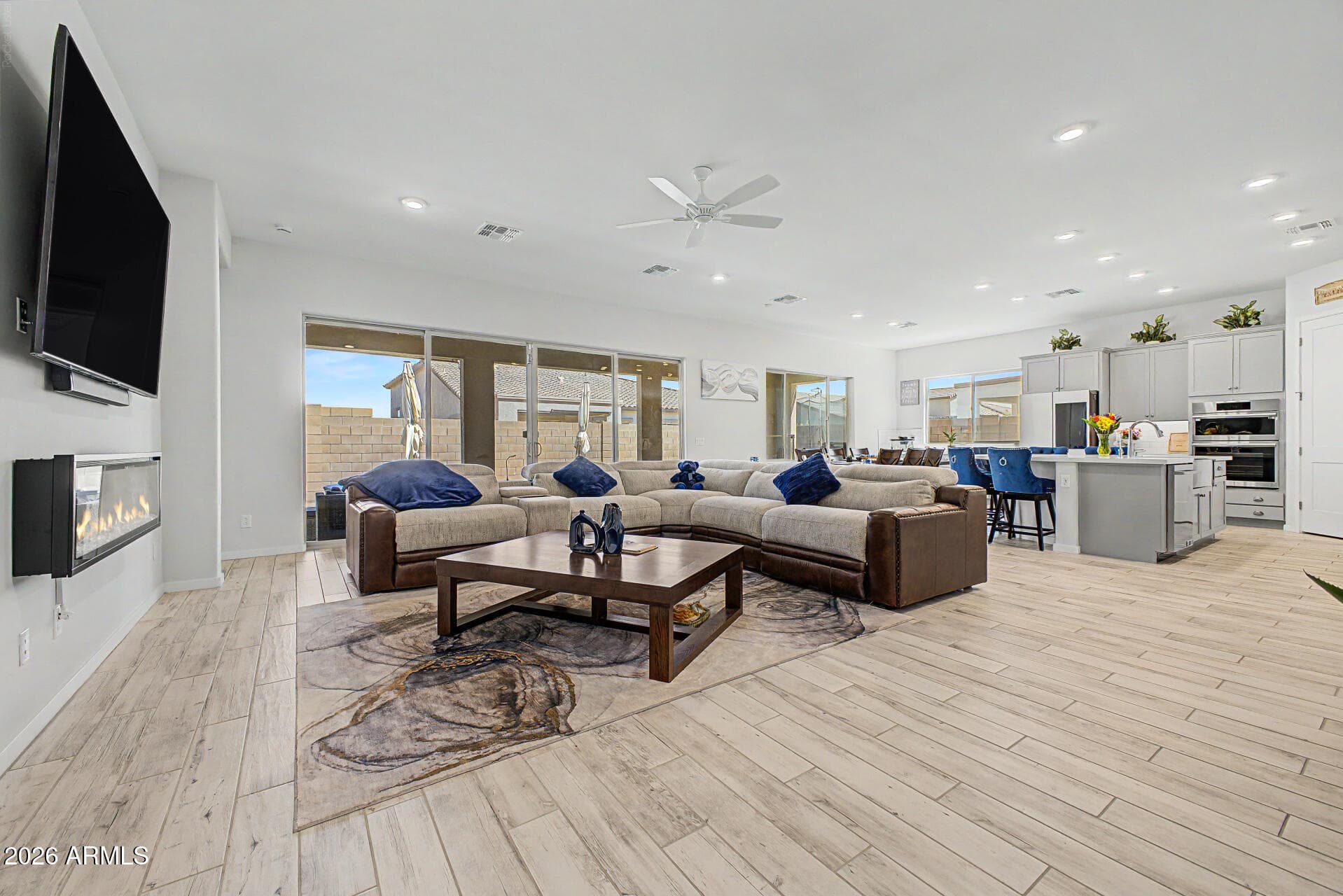 17244 W Loma Lane — photo 8