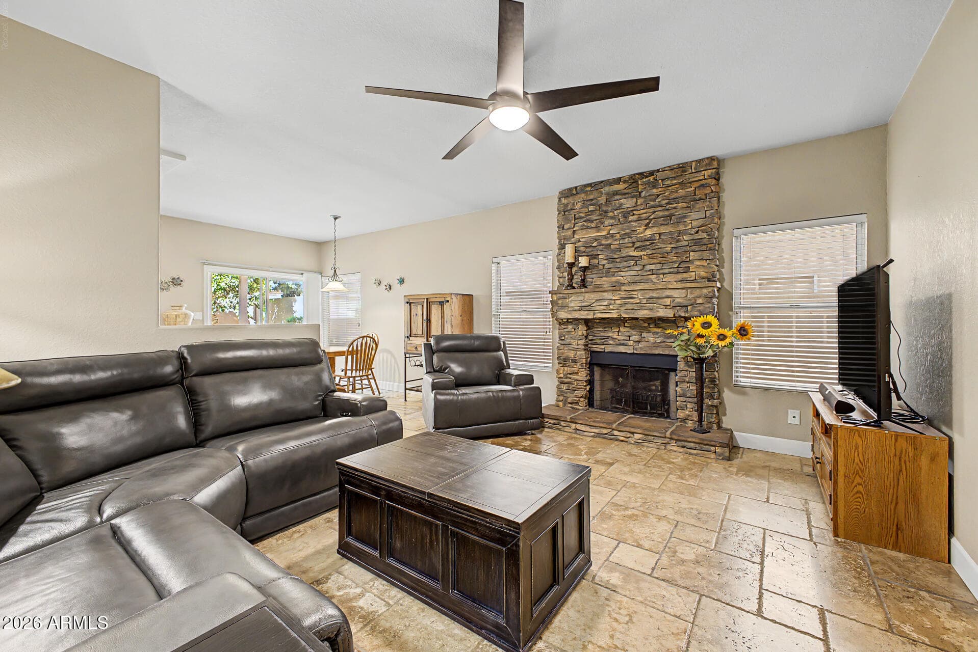 1522 E Beacon Drive — photo 6