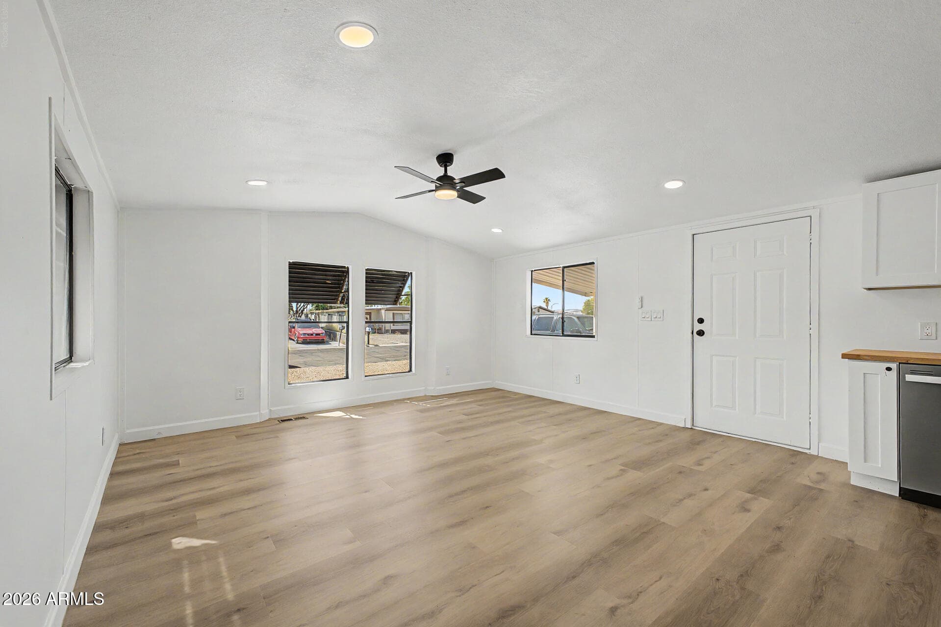 7704 E Glade Avenue — photo 6