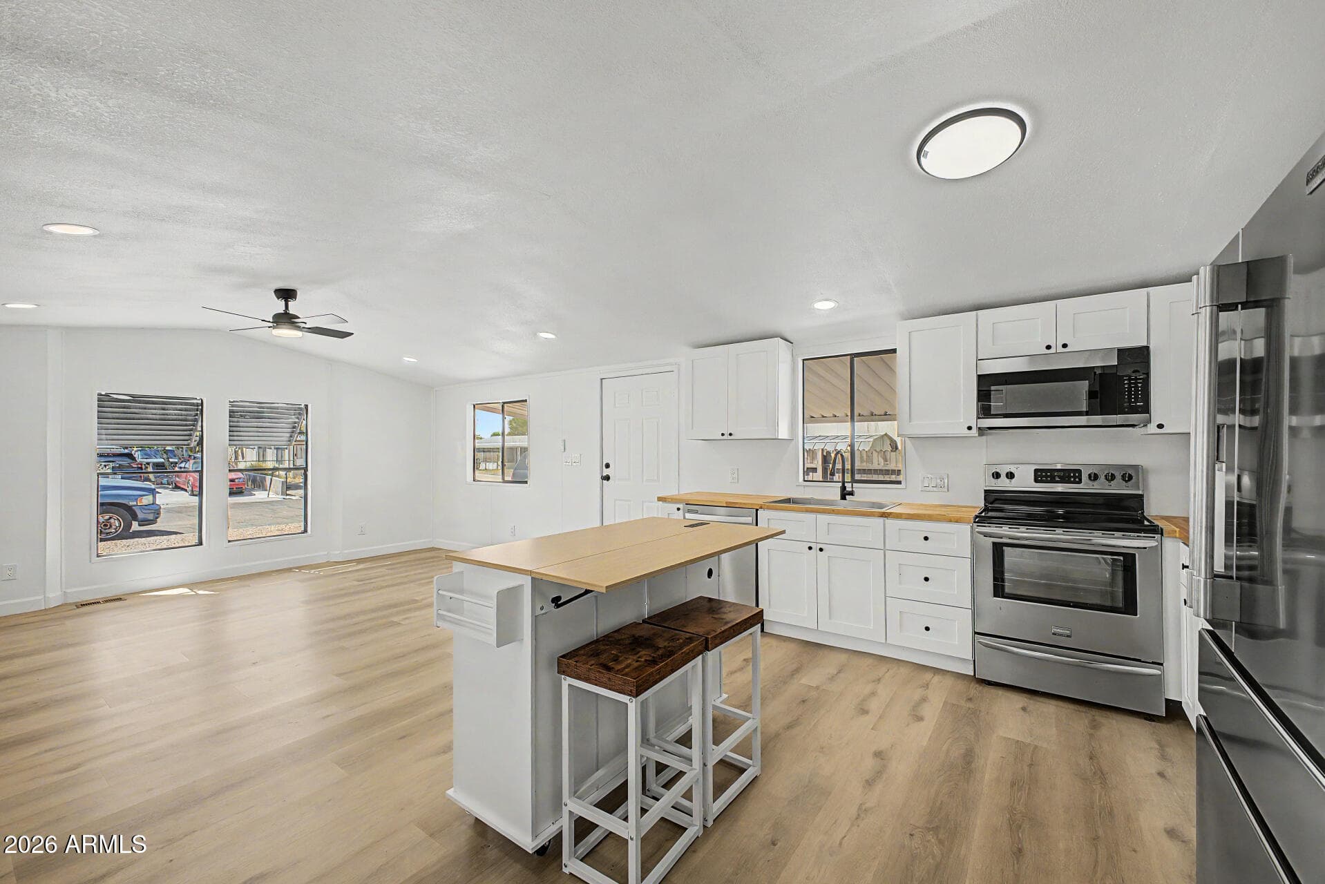 7704 E Glade Avenue — photo 5