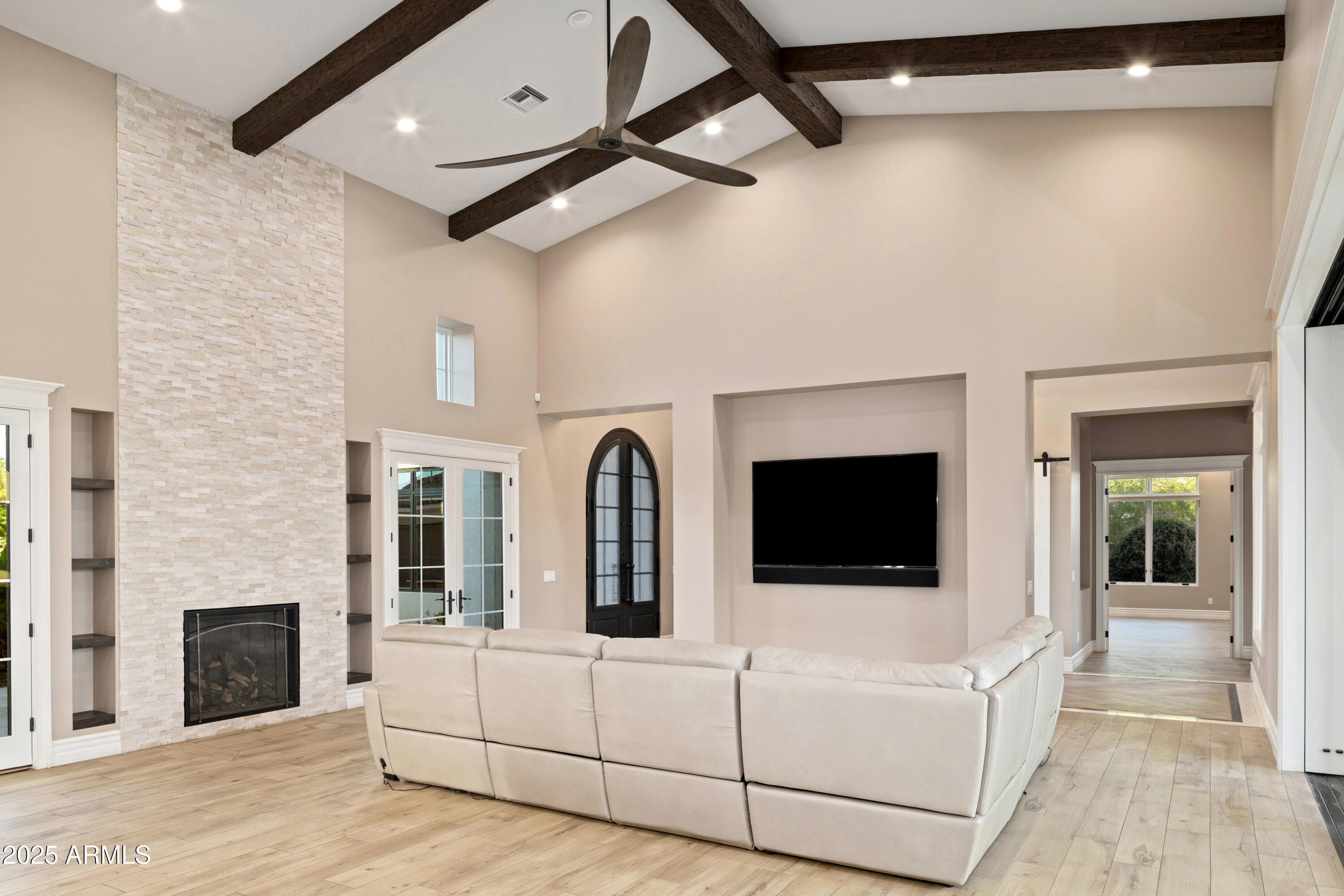 1011 E Kingbird Place — photo 8