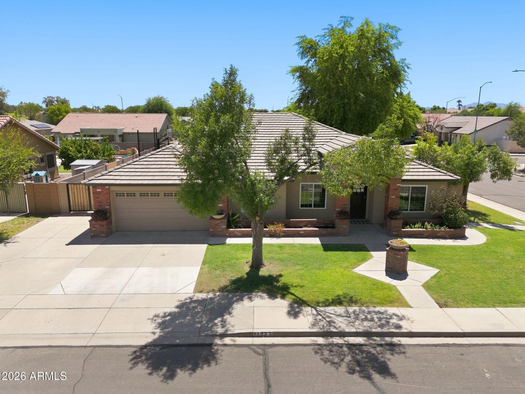 11223 E Ramona Avenue — photo 2