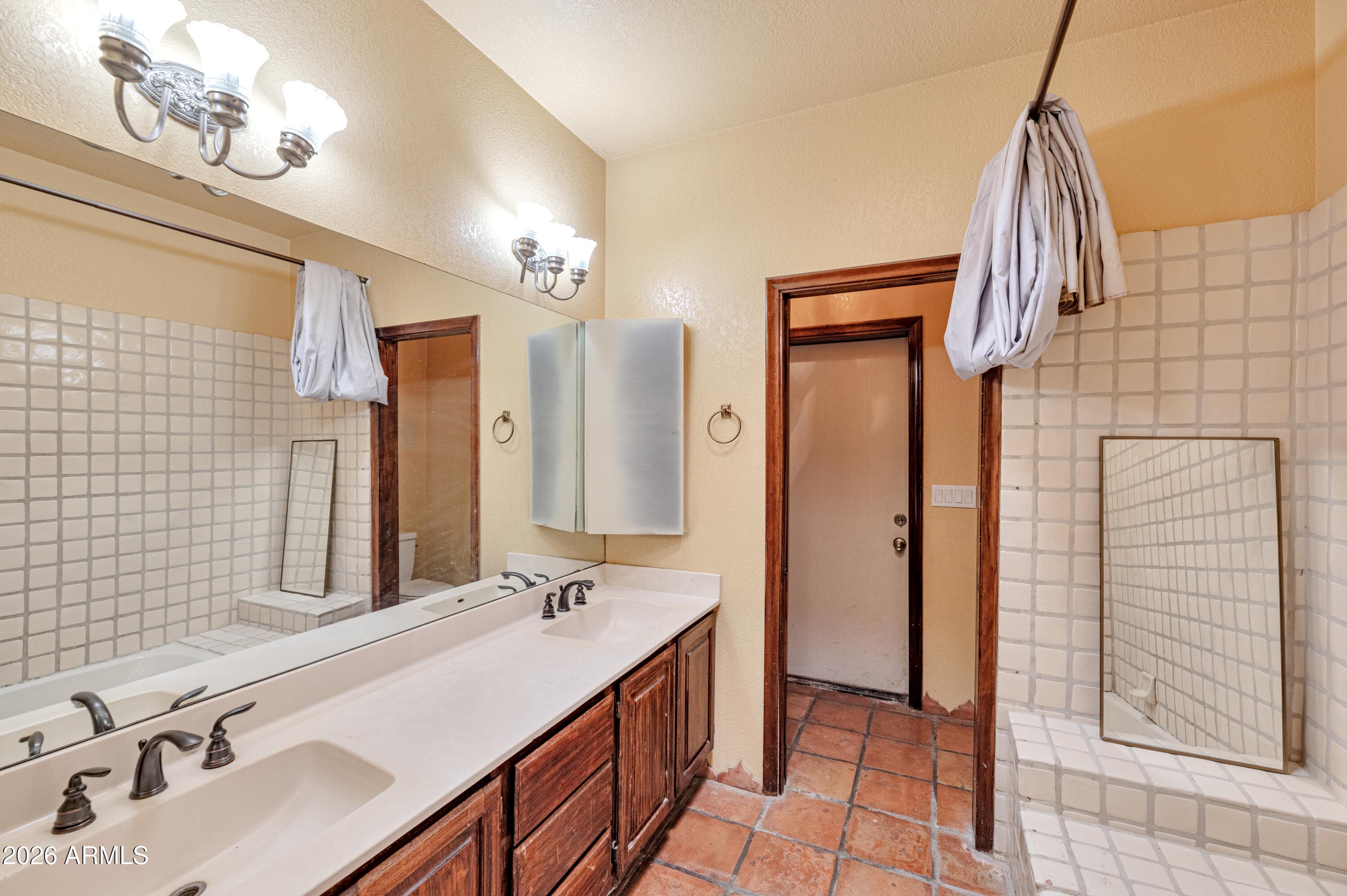 1626 E Mallory Street — photo 5