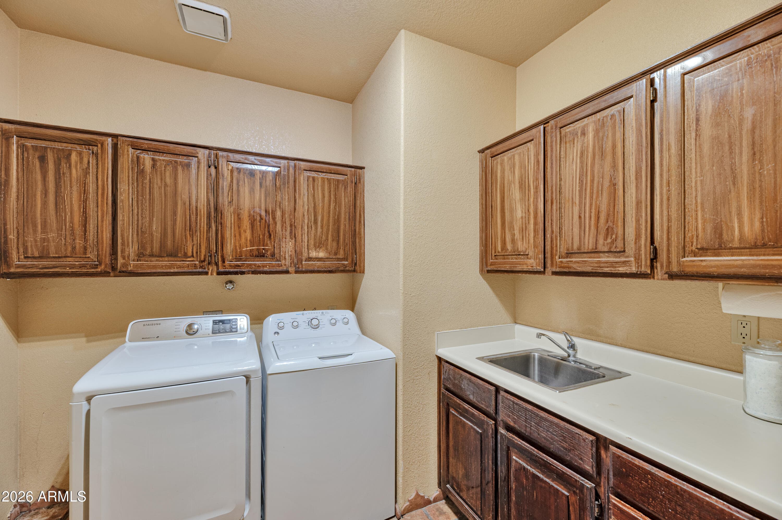 1626 E Mallory Street — photo 7