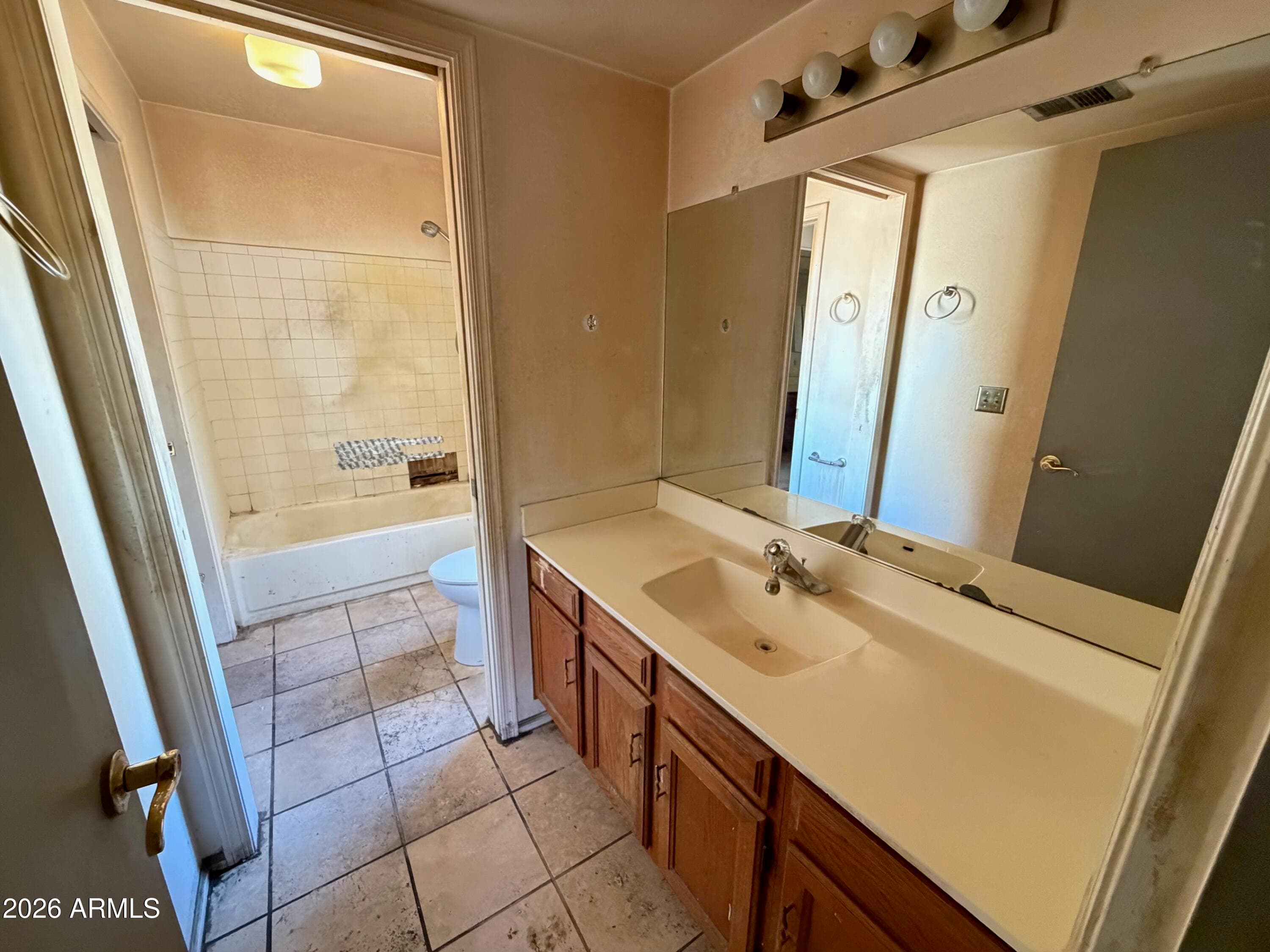 2834 S Extension Road 2042 — photo 5
