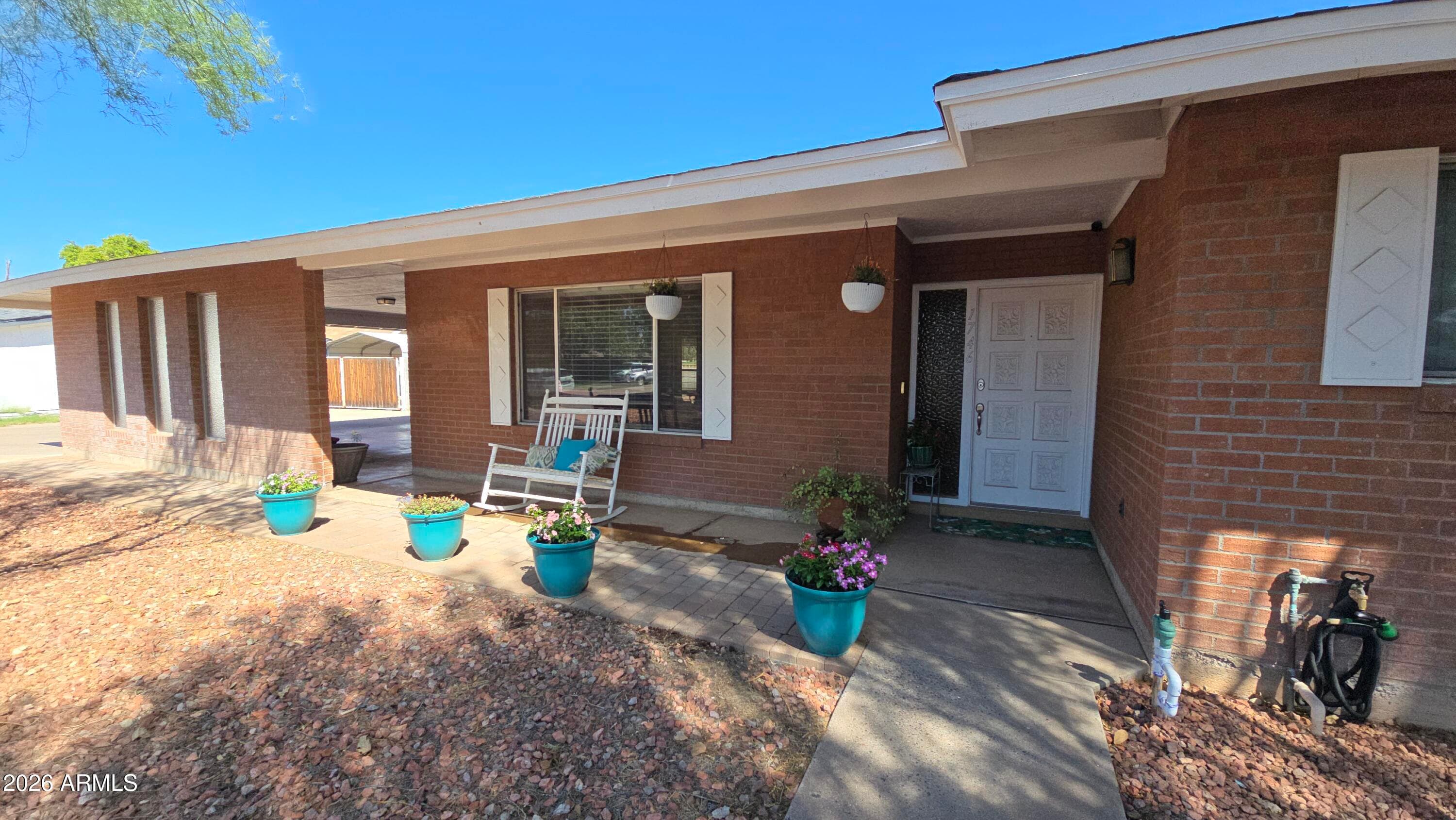 1746 E Greenway Street — photo 3