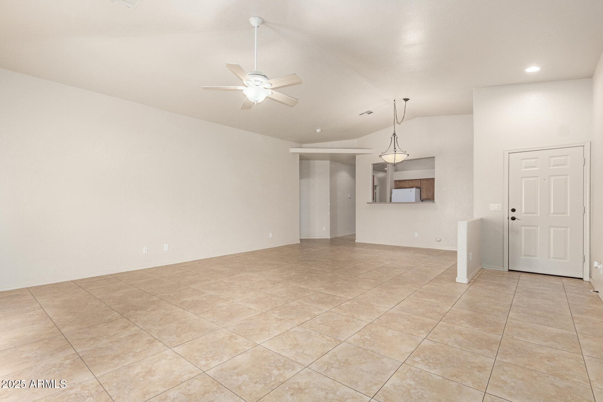 18650 N 91st Avenue 4001 — photo 4