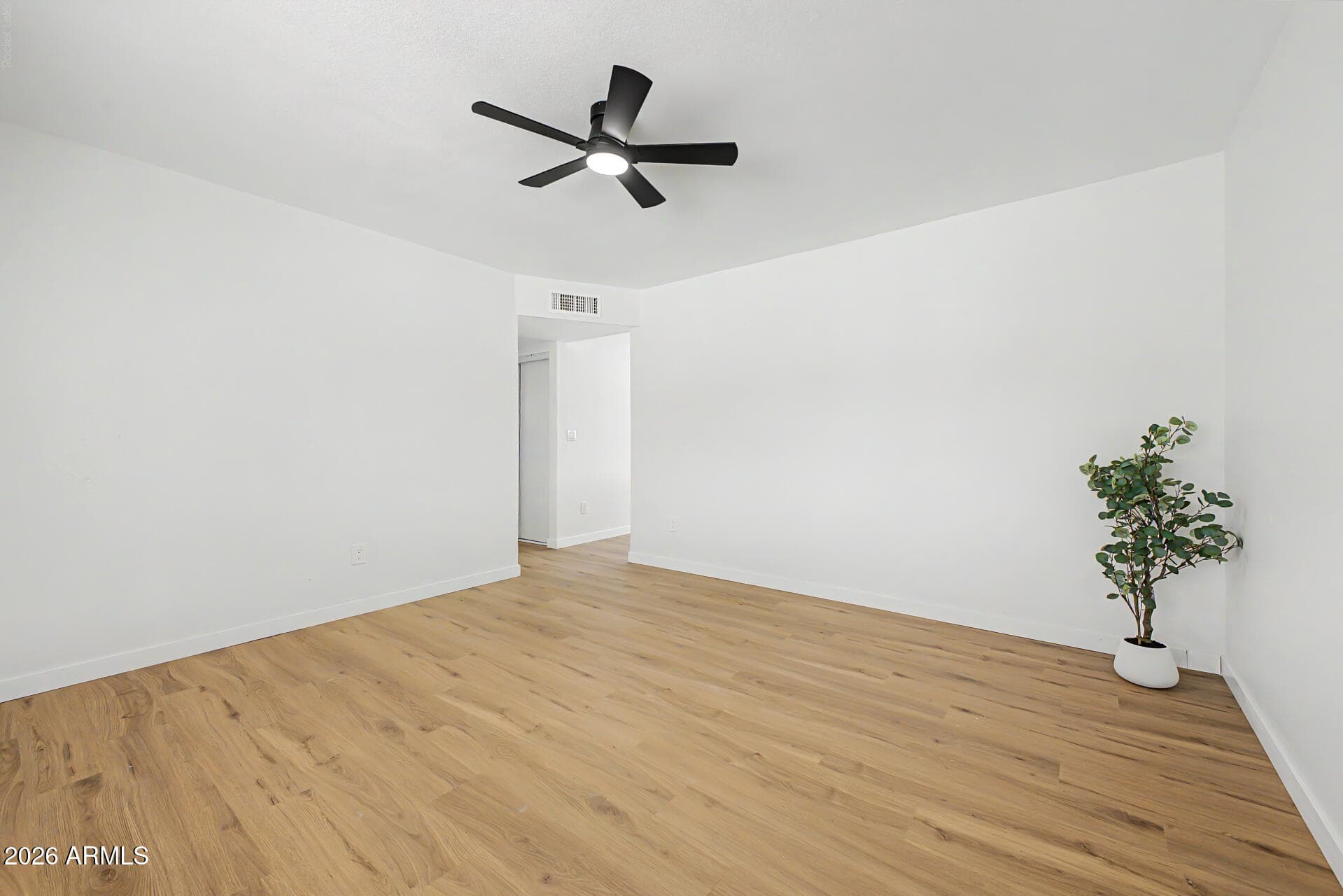 4219 W Sunnyside Avenue — photo 6