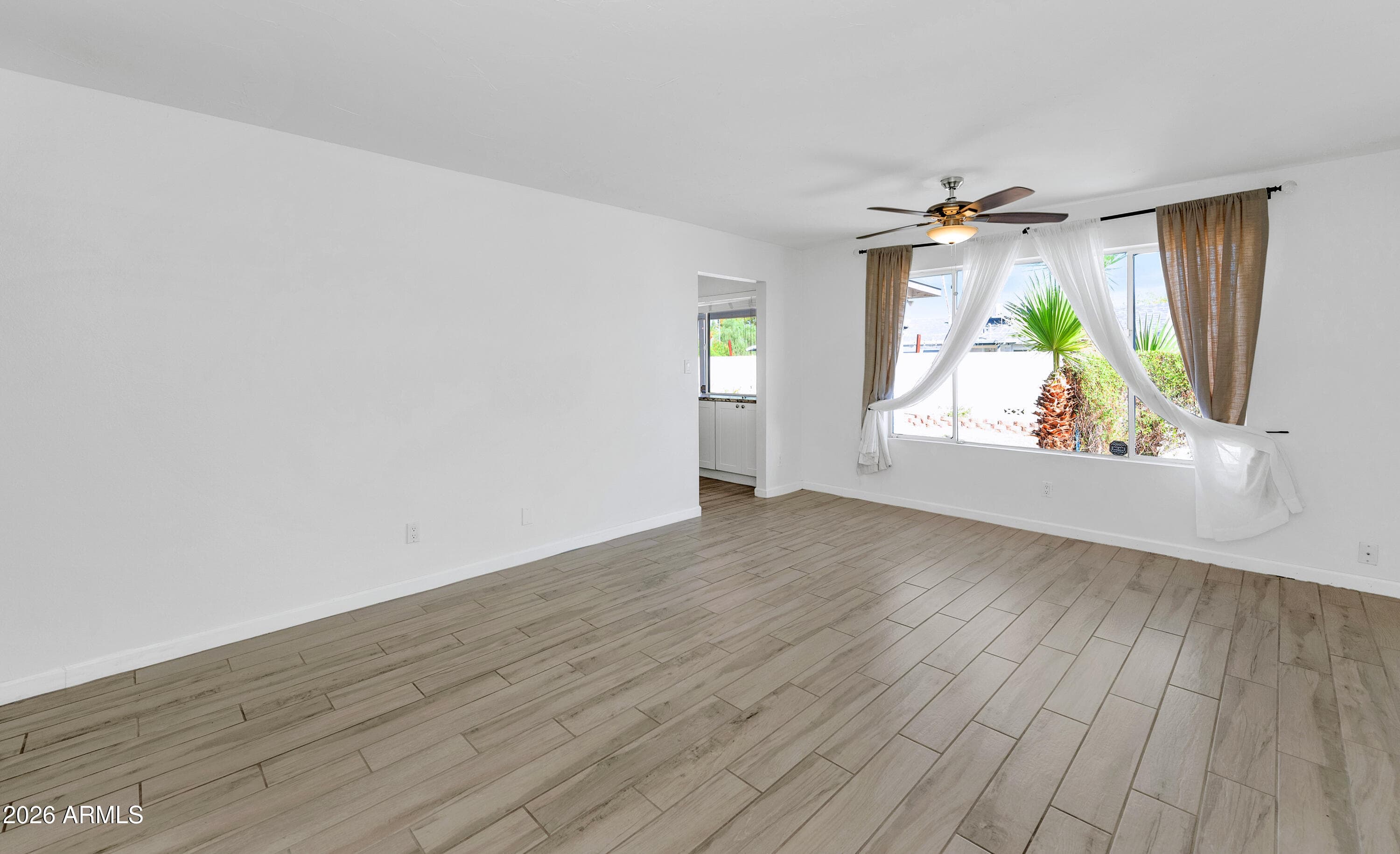 3904 E Sahuaro Drive — photo 3