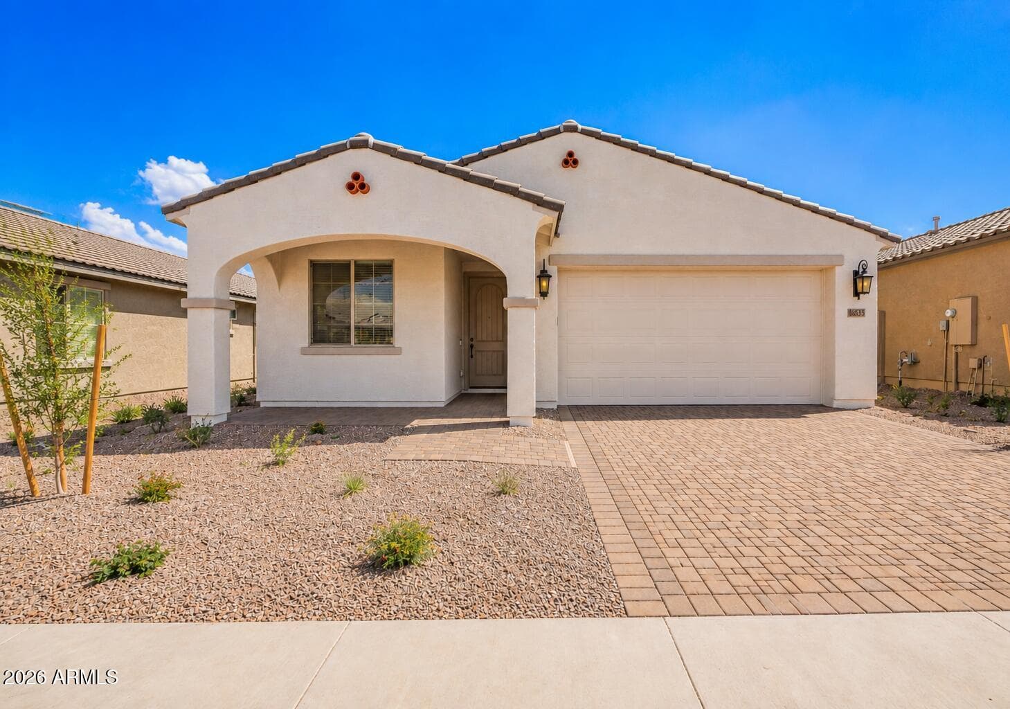 16833 W Hope Drive — photo 2