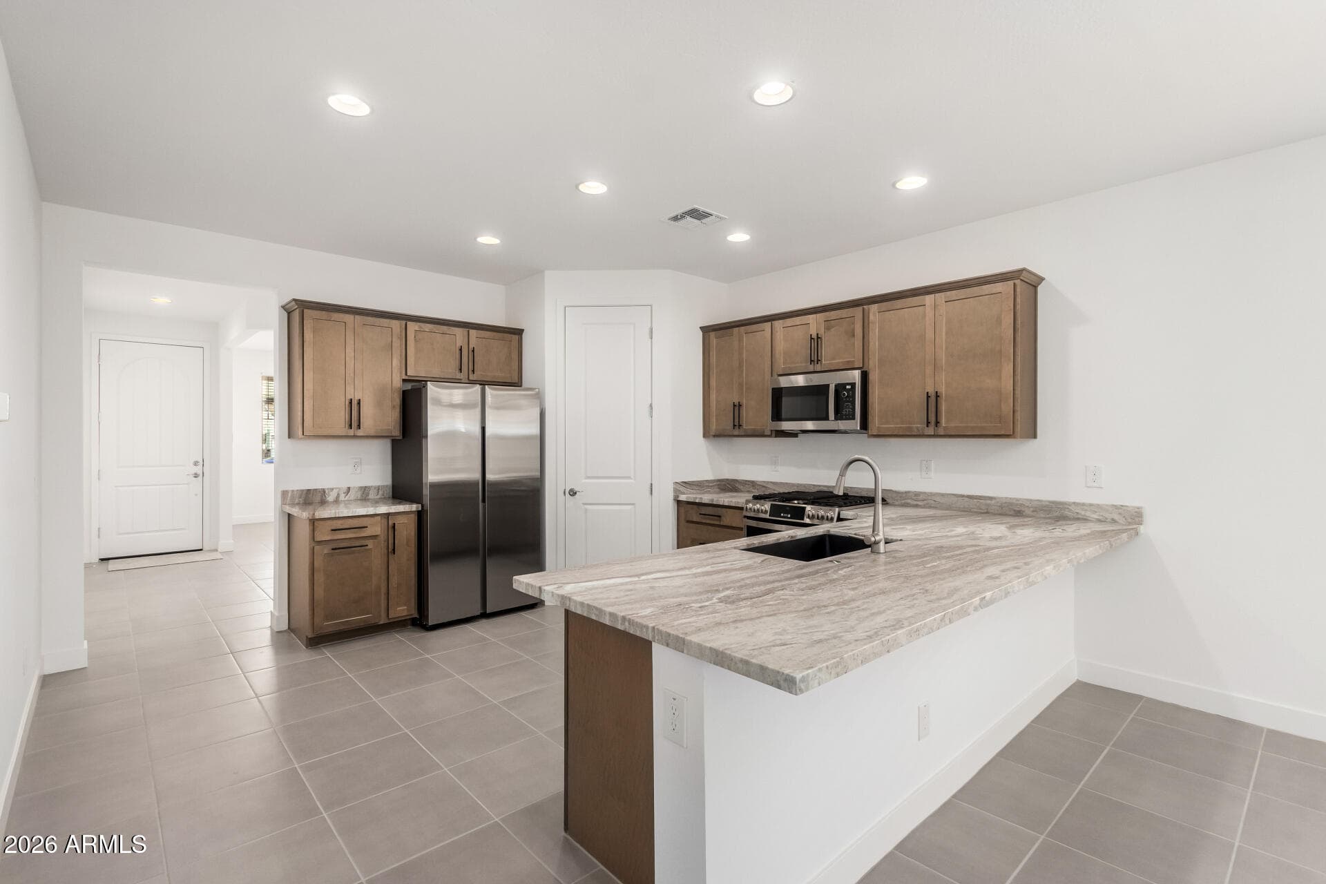 16833 W Hope Drive — photo 8