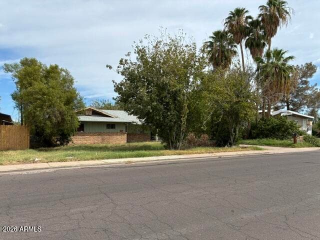 1514 E Dana Avenue — photo 2