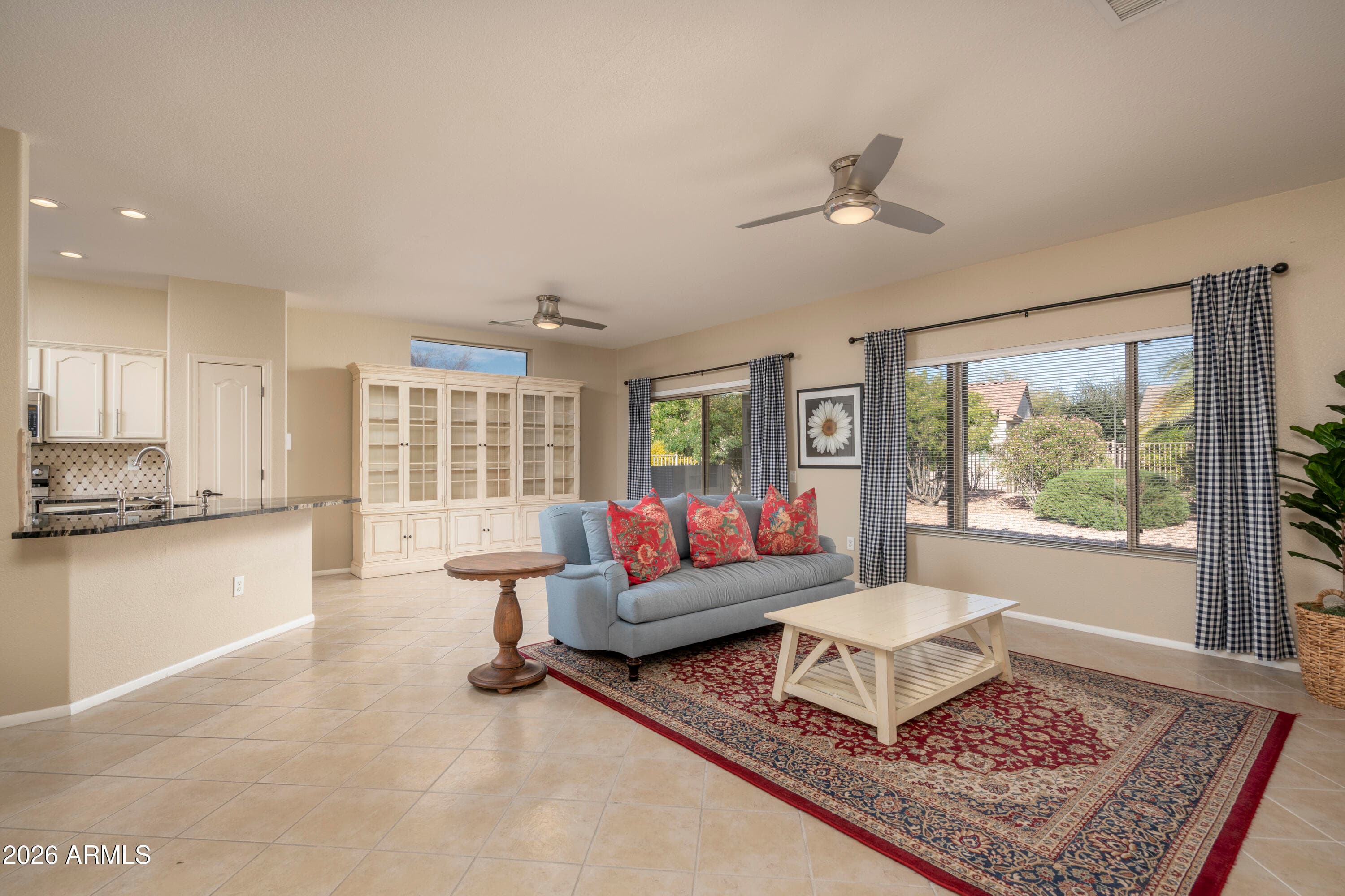 15984 W Indigo Lane — photo 2
