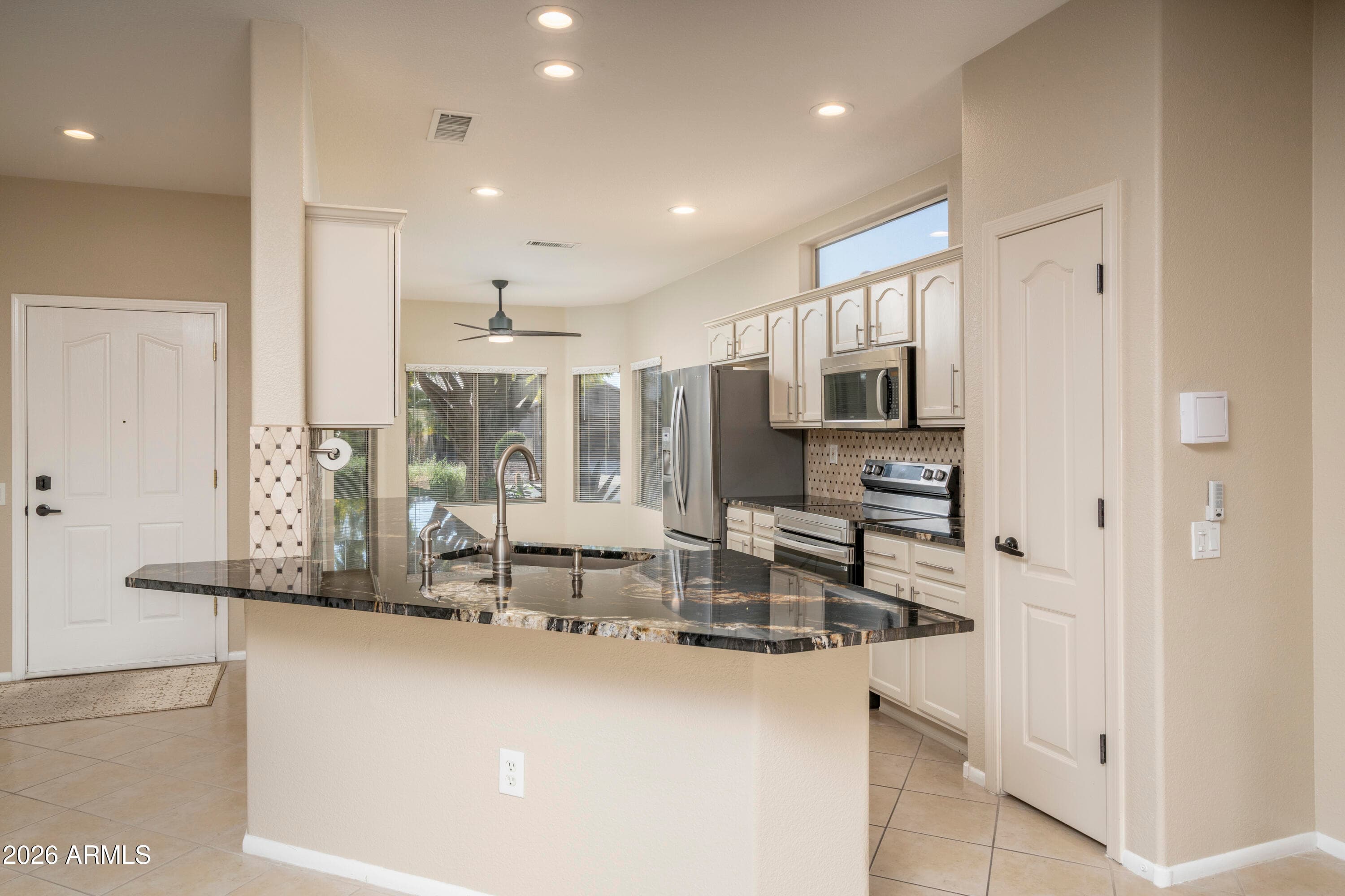 15984 W Indigo Lane — photo 6