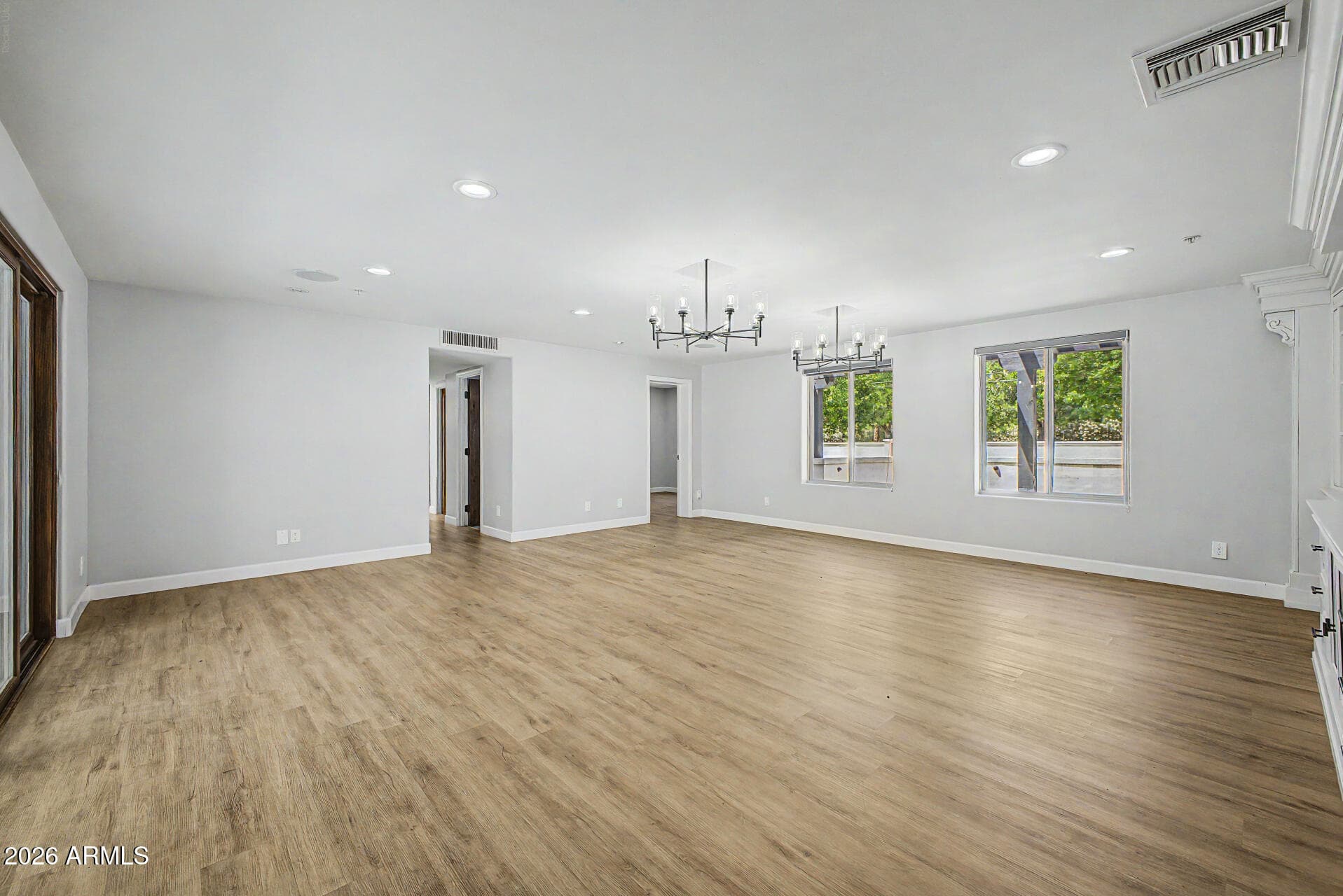 2311 E Colter Street — photo 6