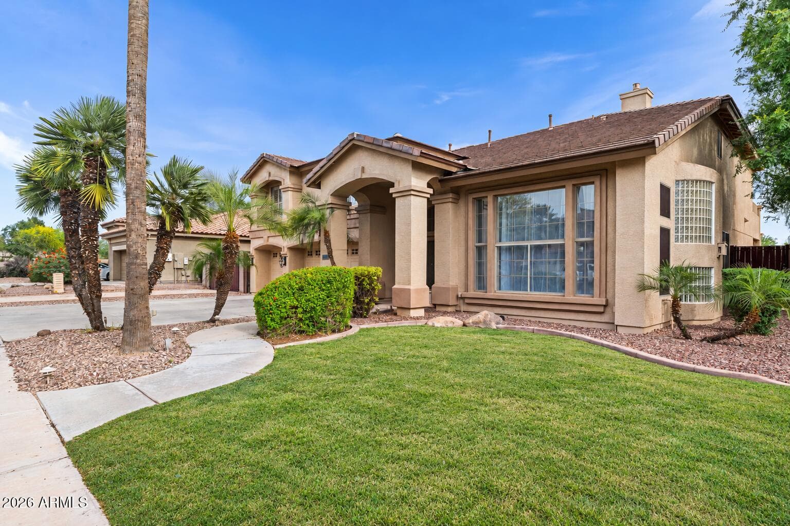 935 E San Carlos Way — photo 3