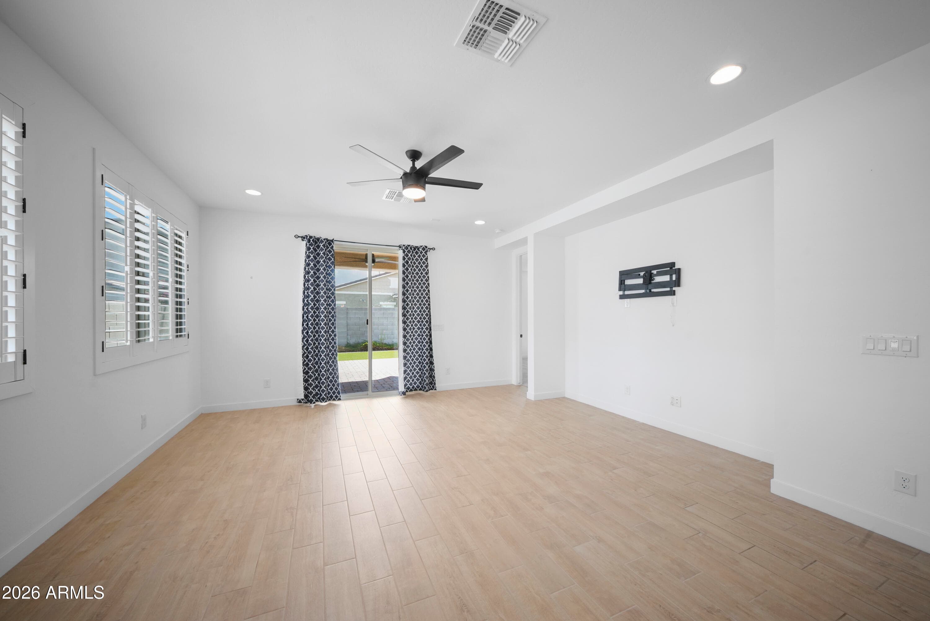 17283 W Valentine Street — photo 7