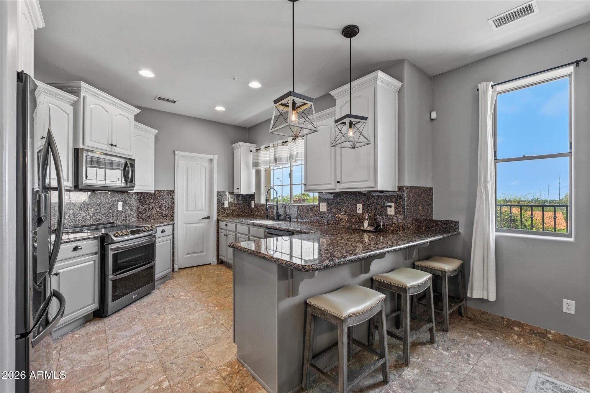 1304 E Villa Theresa Drive — photo 8