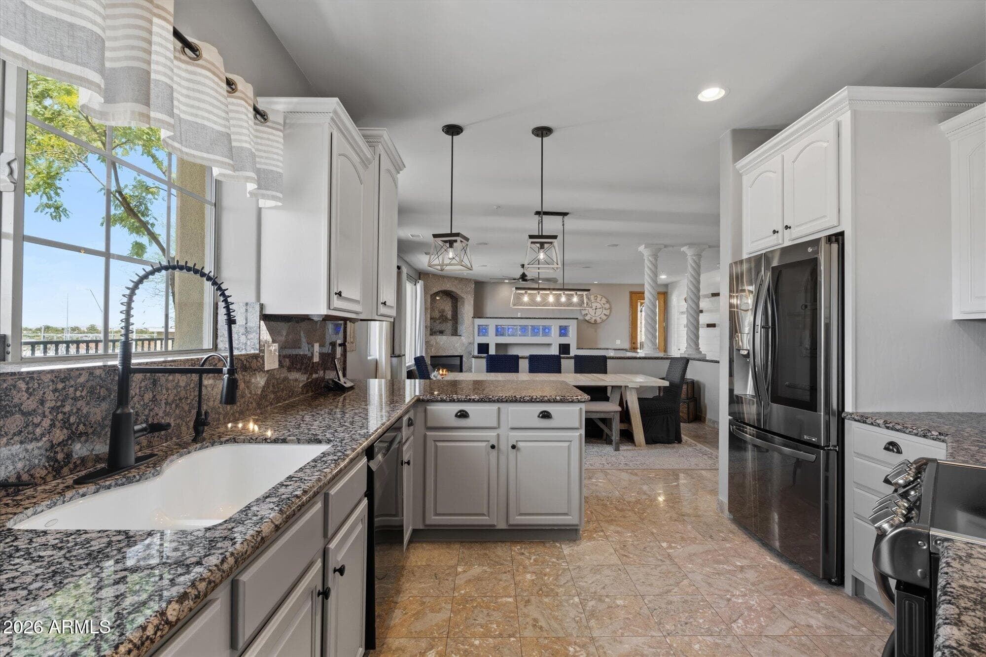 1304 E Villa Theresa Drive — photo 7