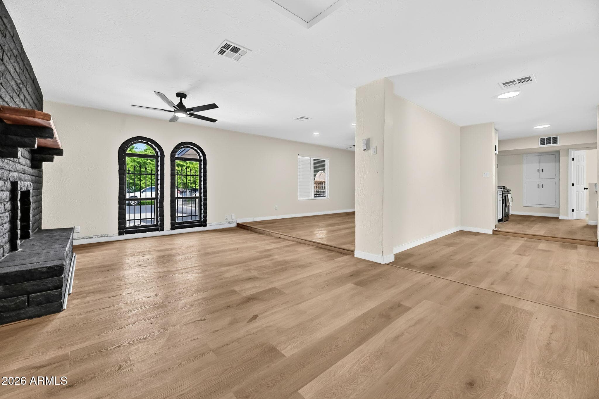 4528 N 50th Avenue — photo 8
