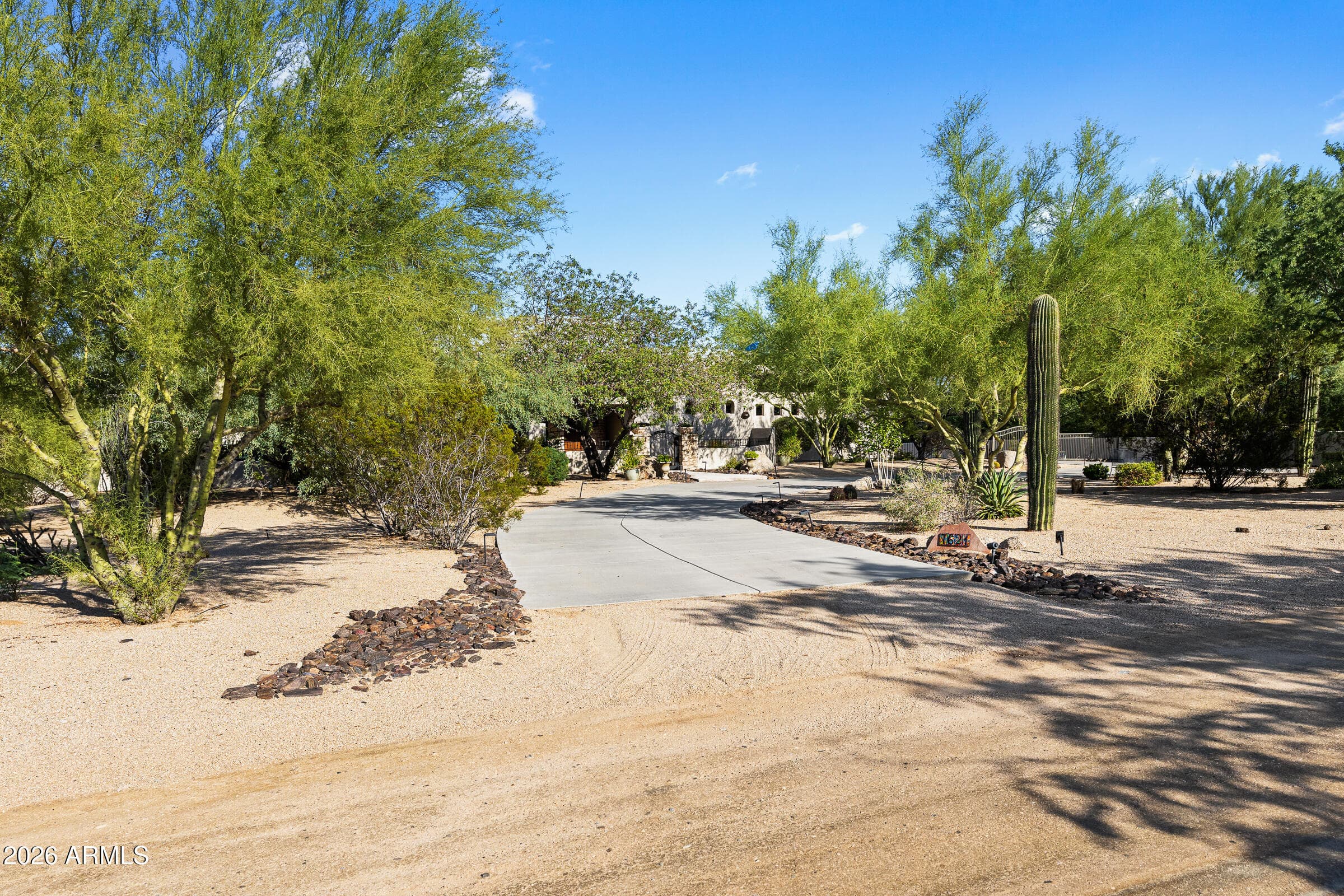 7621 E Dixileta Drive — photo 7
