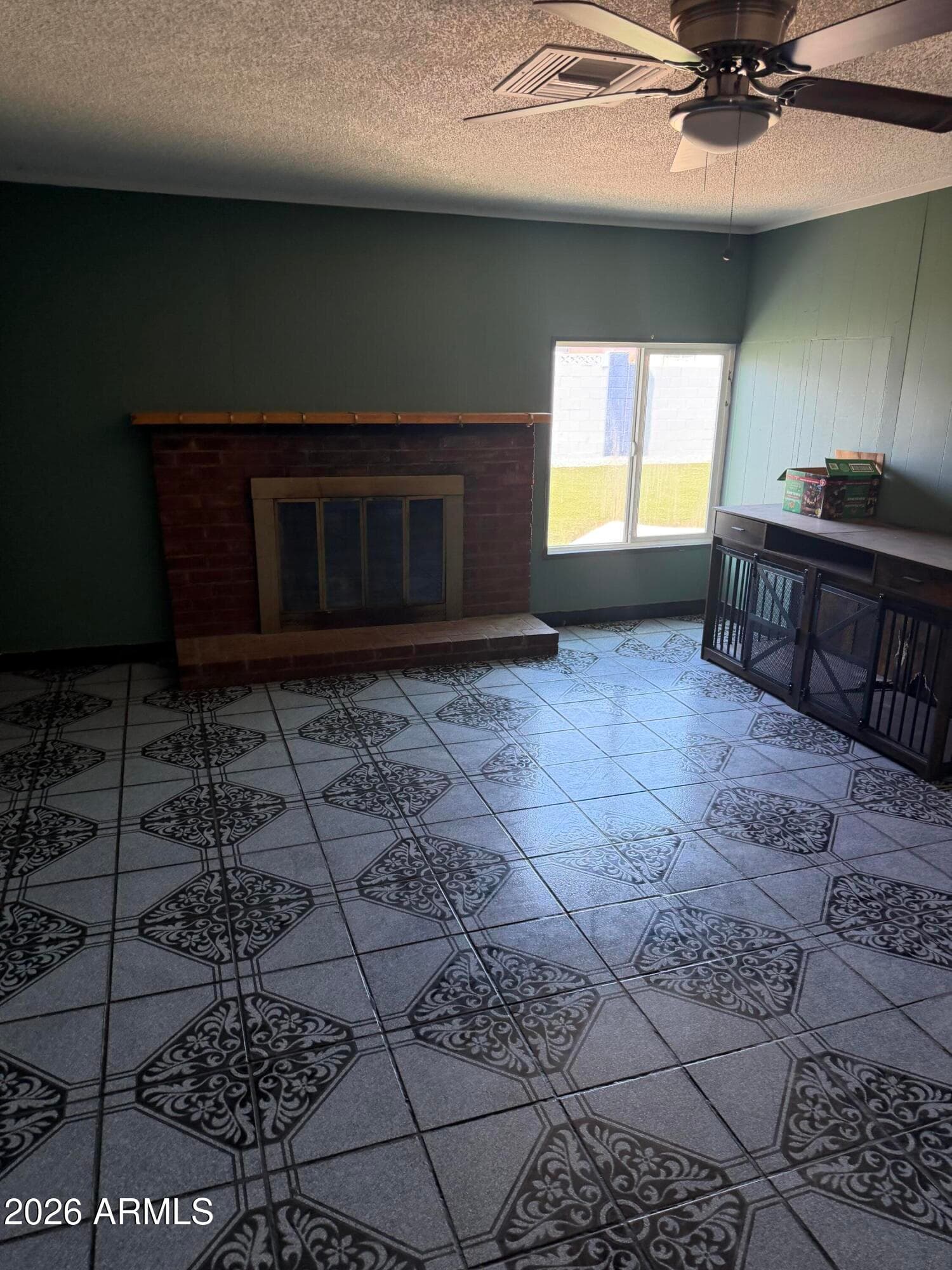 6952 W Wolf Street — photo 3