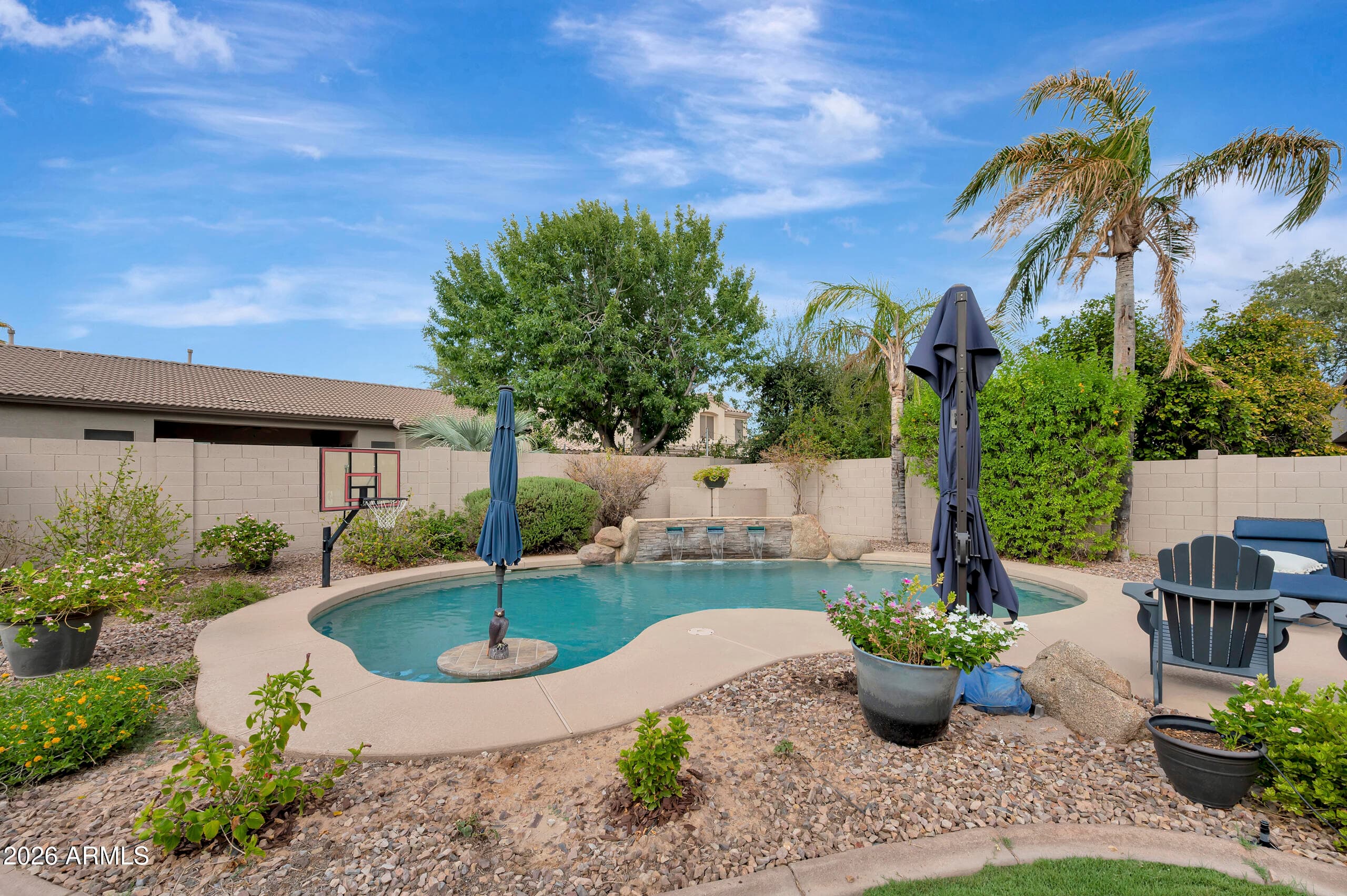 1832 E Jade Place — photo 2