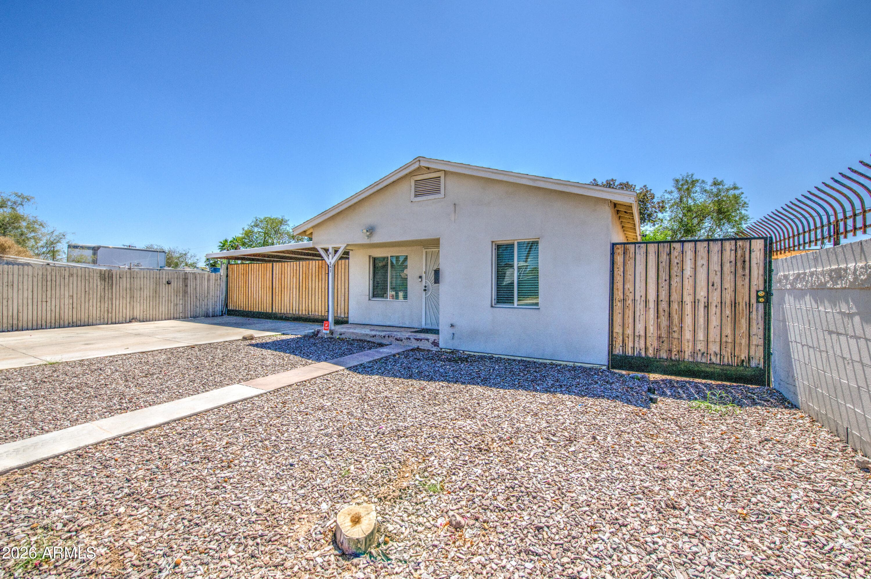 547 W Mahoney Avenue — photo 4