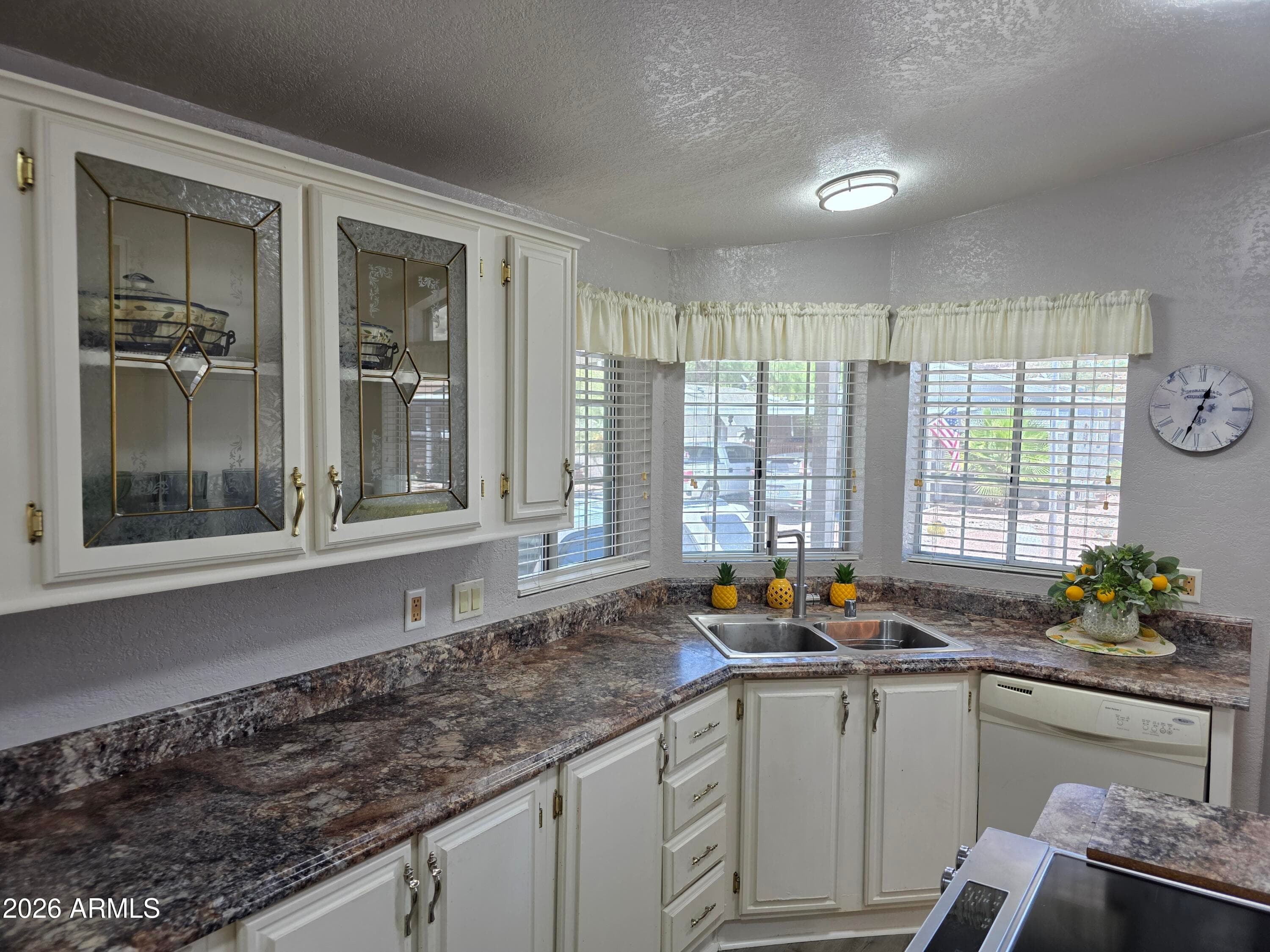 2233 E Behrend Drive 66 — photo 7
