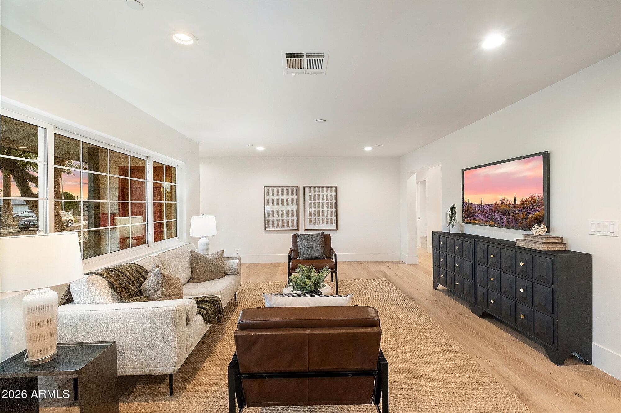 8212 E Wilshire Drive — photo 3