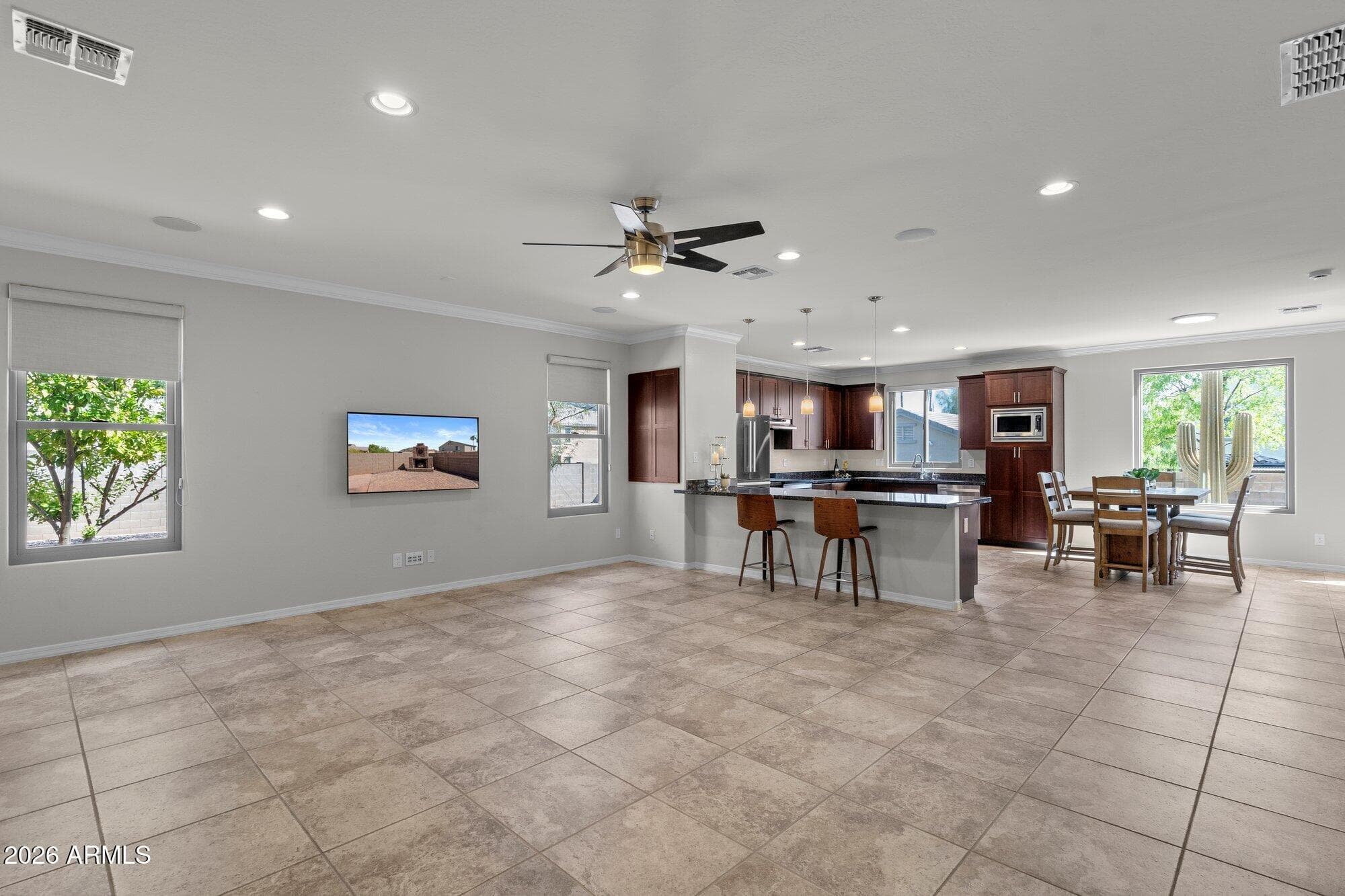 1229 E Shangri La Road — photo 2