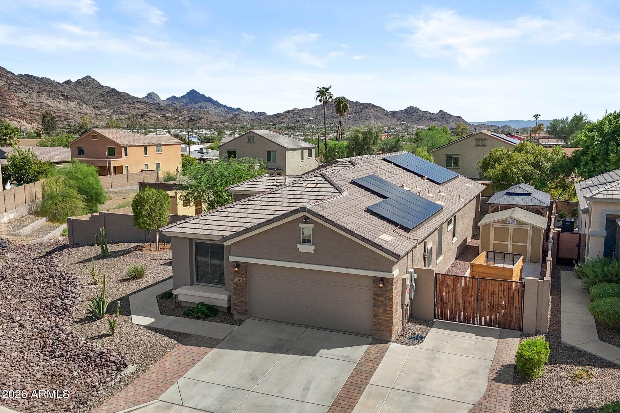 1229 E Shangri La Road, Phoenix, Arizona