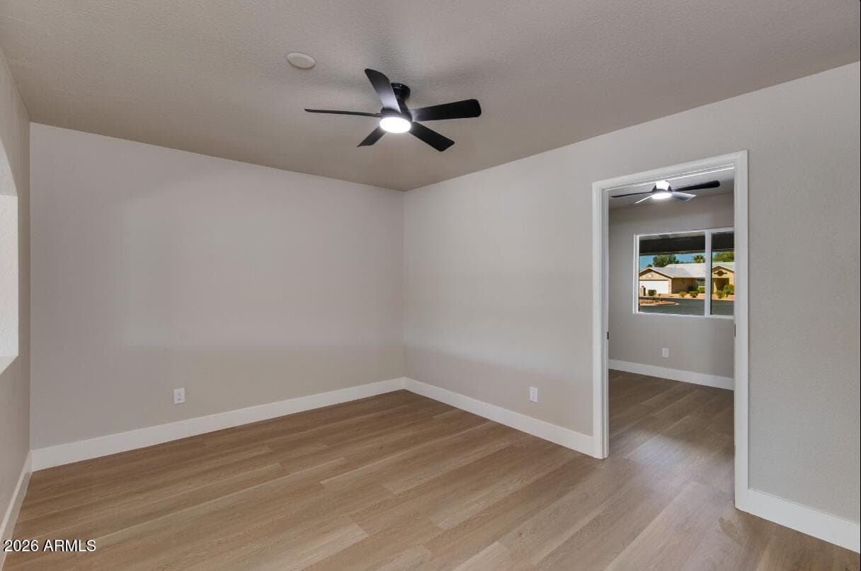 921 S Roslyn Place — photo 7