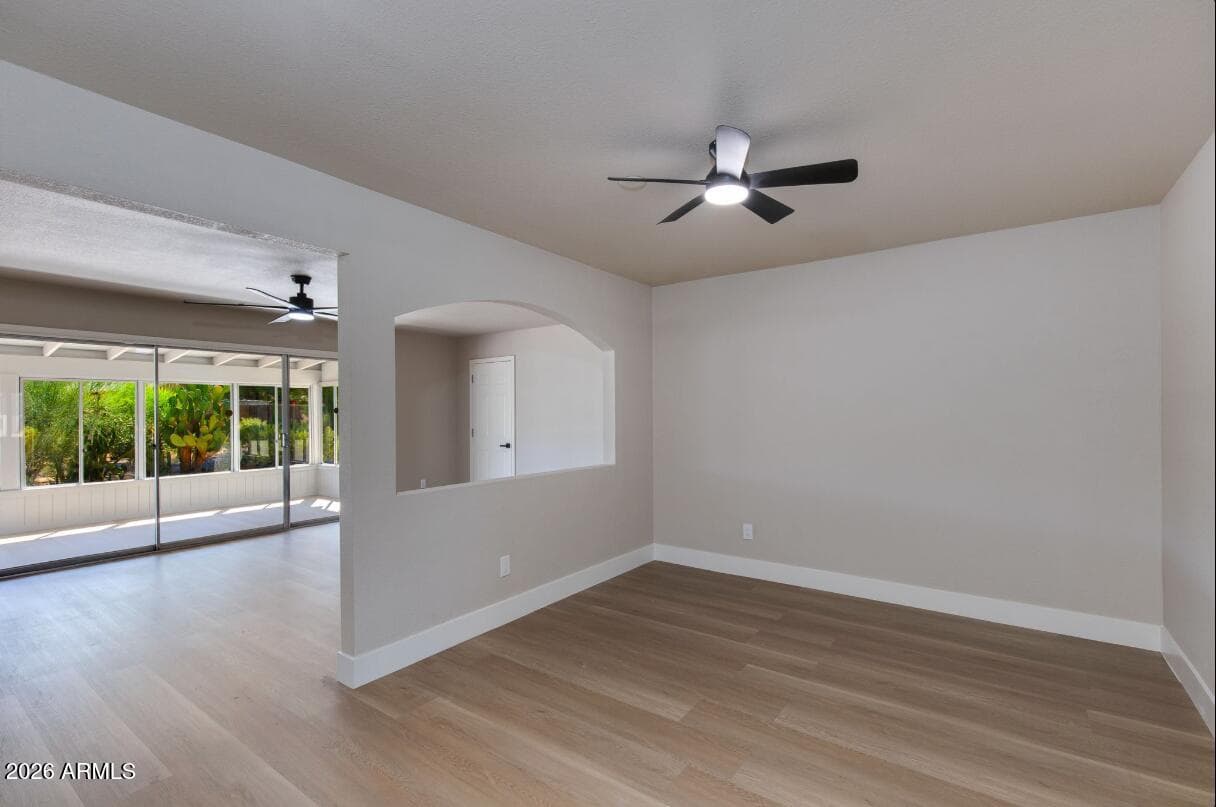 921 S Roslyn Place — photo 6