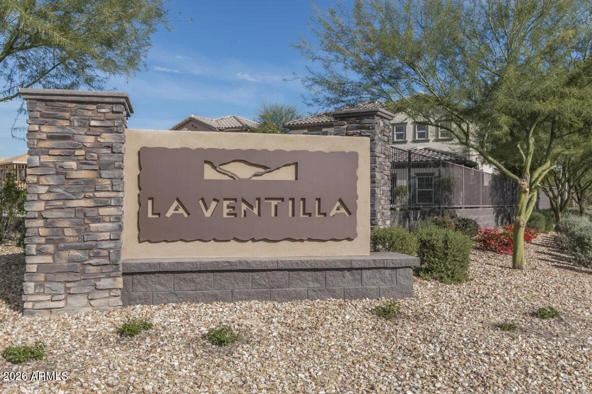 16220 W La Ventilla Way — photo 2