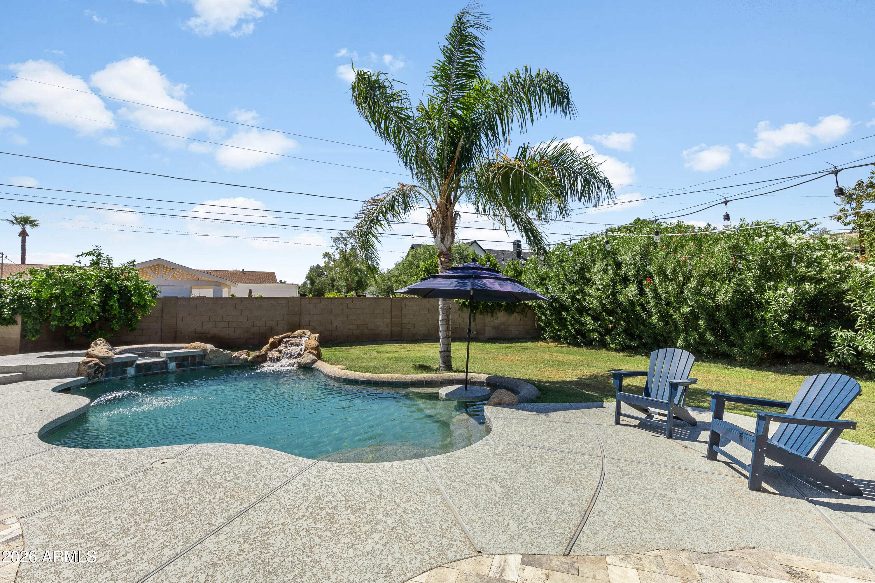 3229 E Montecito Avenue — photo 4