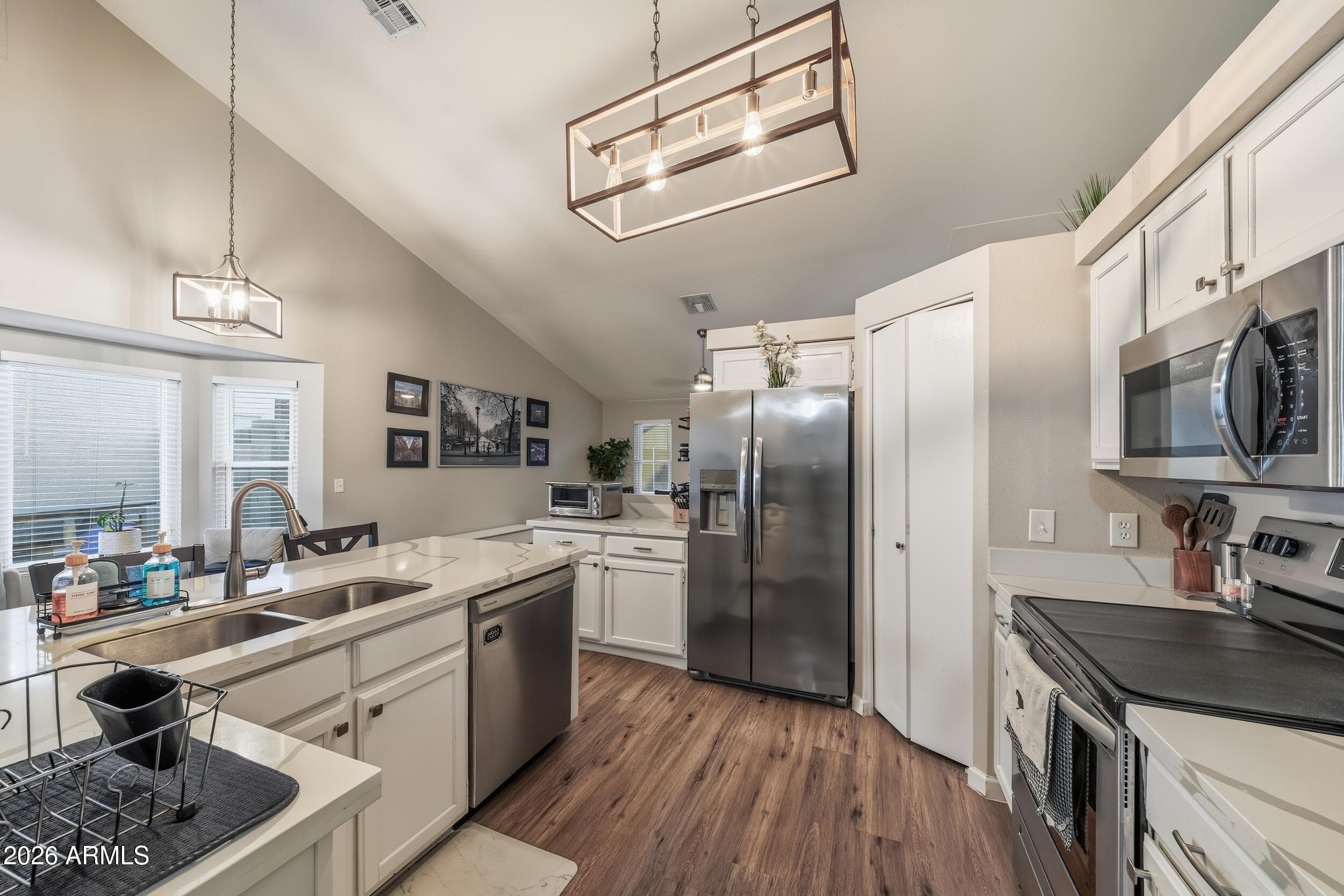 10007 W Meadowbrook Avenue — photo 8