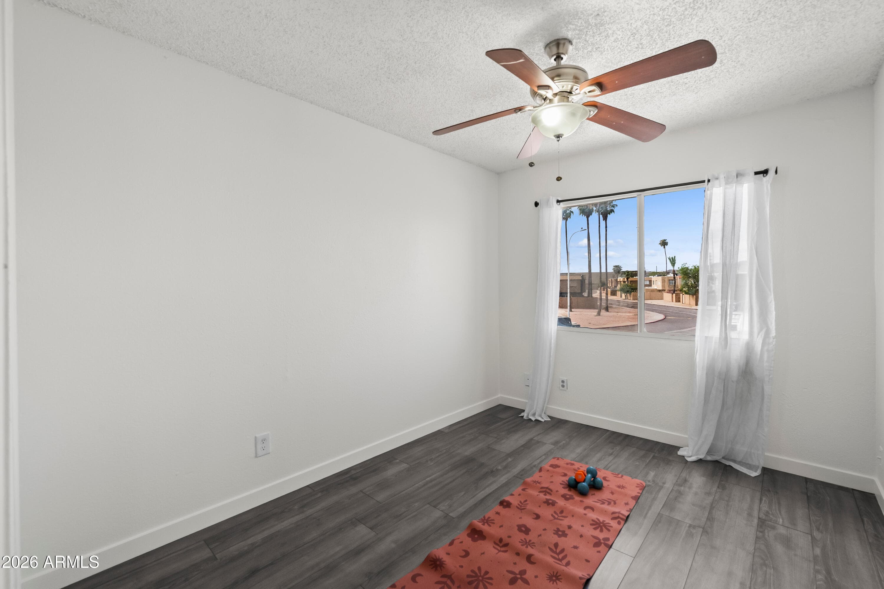 4627 E Southgate Avenue — photo 8