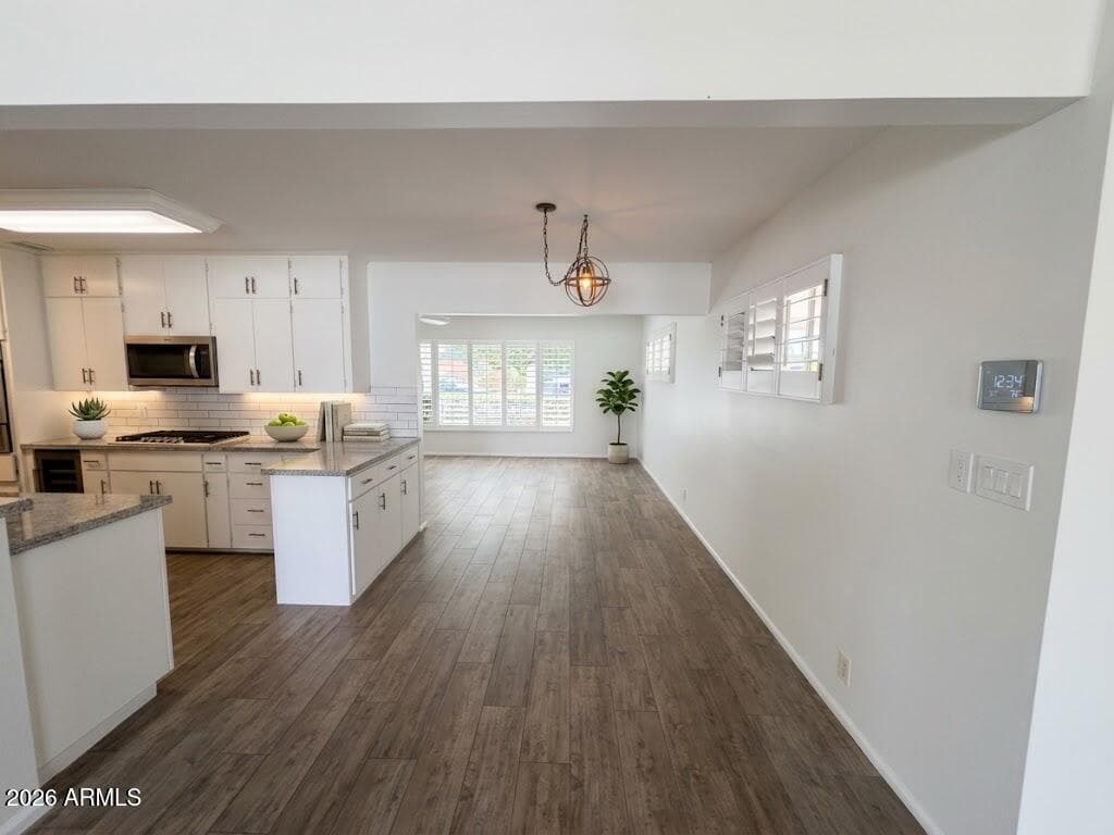 1838 E Hazelwood Street — photo 6