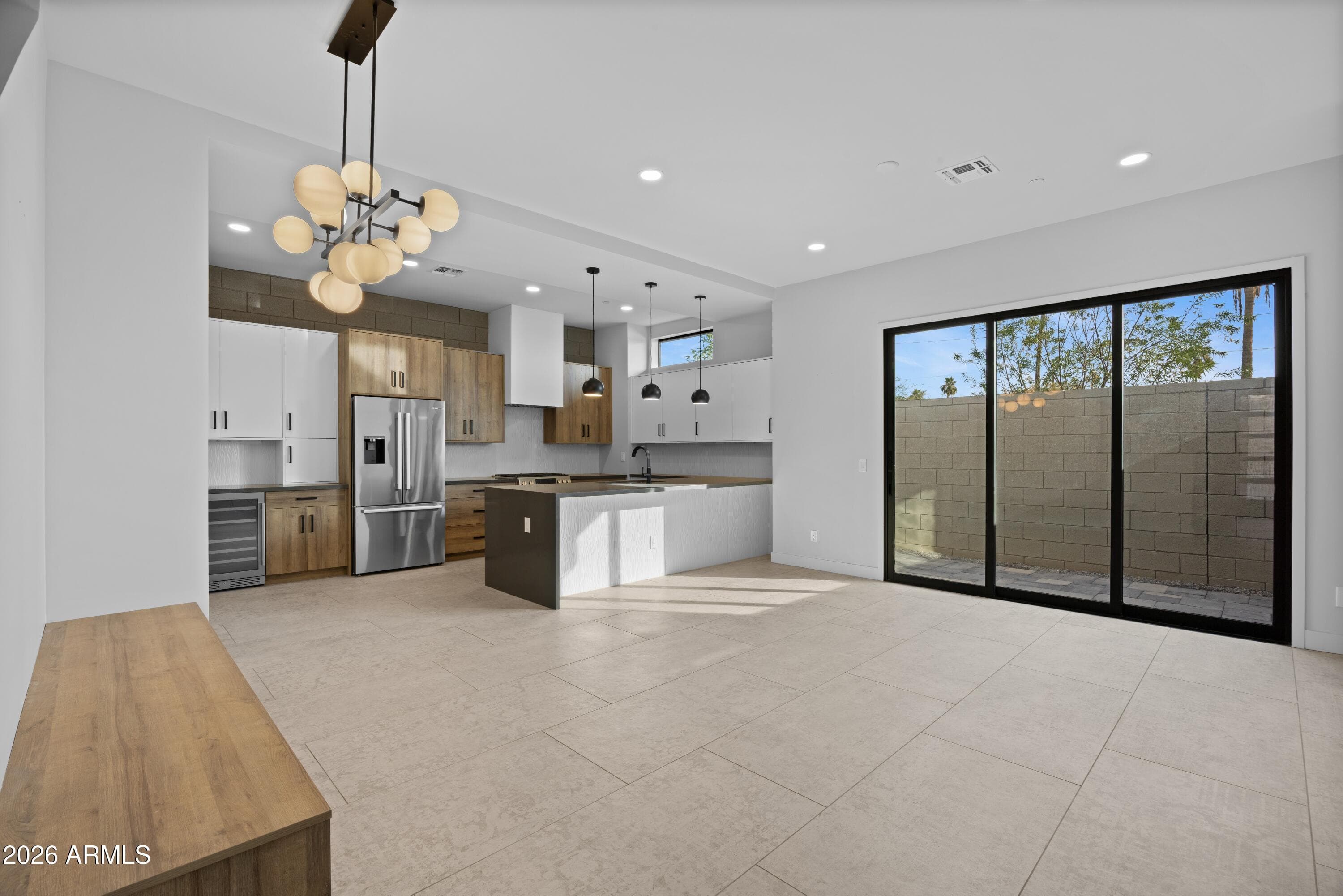 377 E Windsor Avenue 21 — photo 5