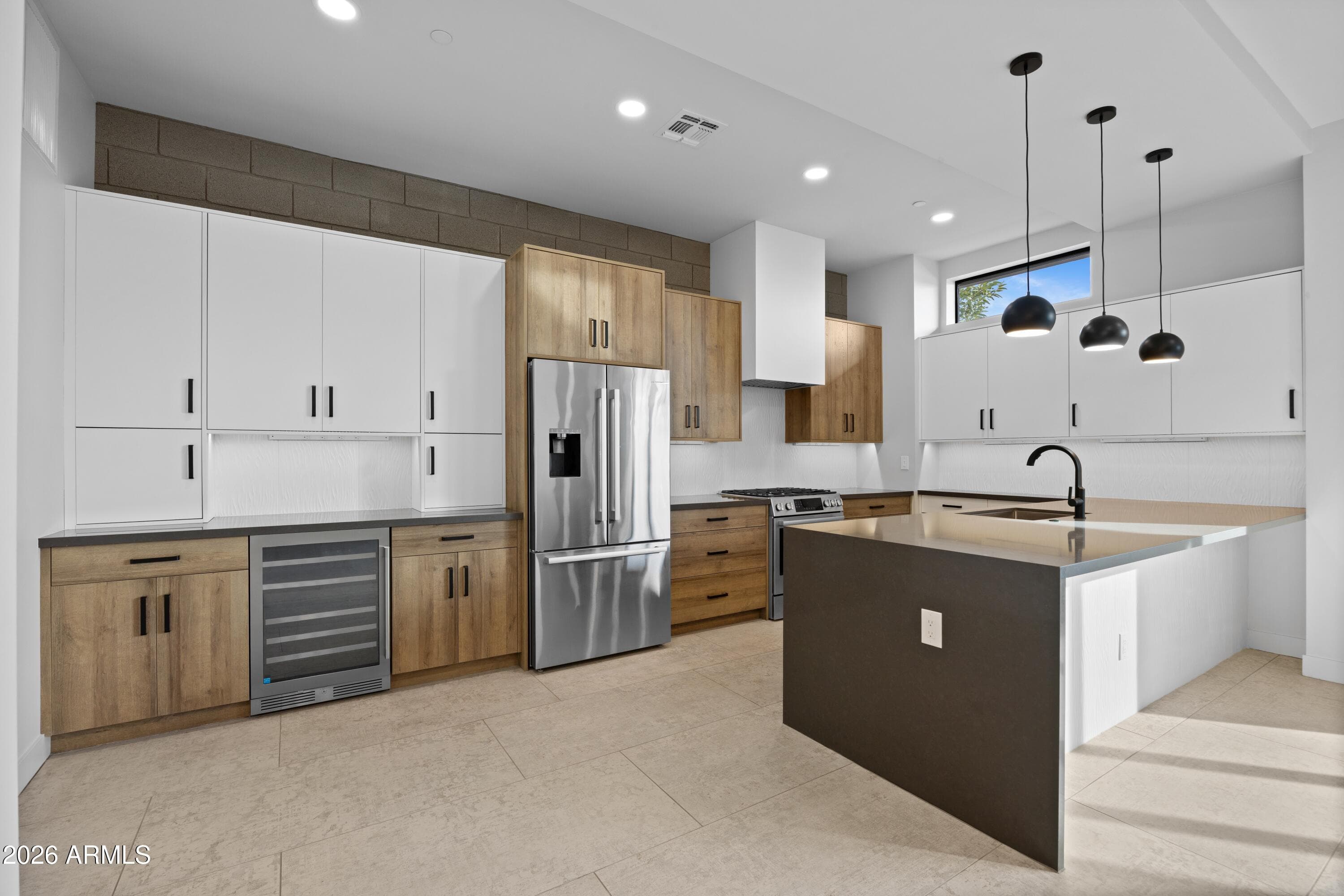 377 E Windsor Avenue 21 — photo 6